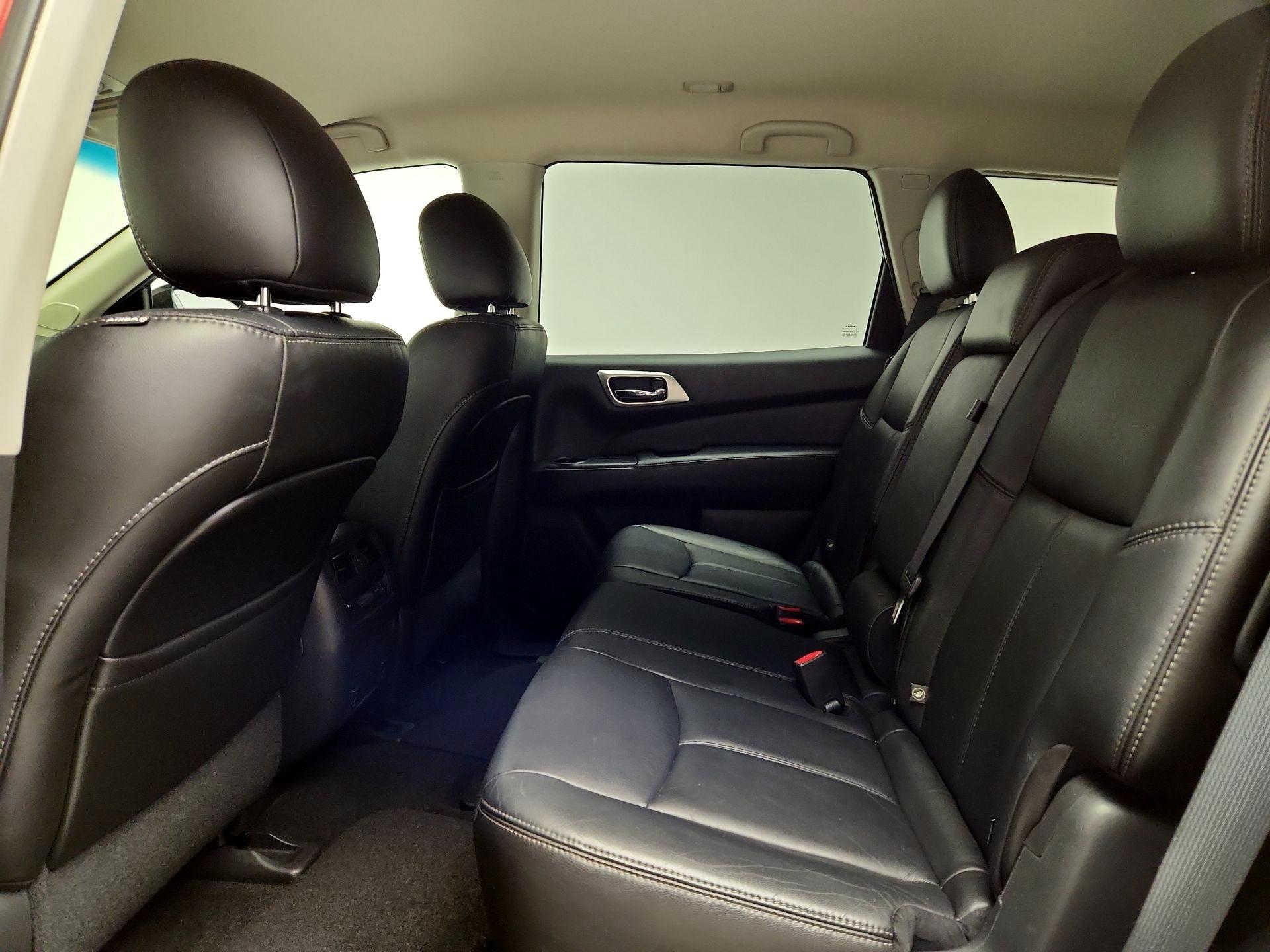 Thumbnail: 2014 Nissan Pathfinder - 20