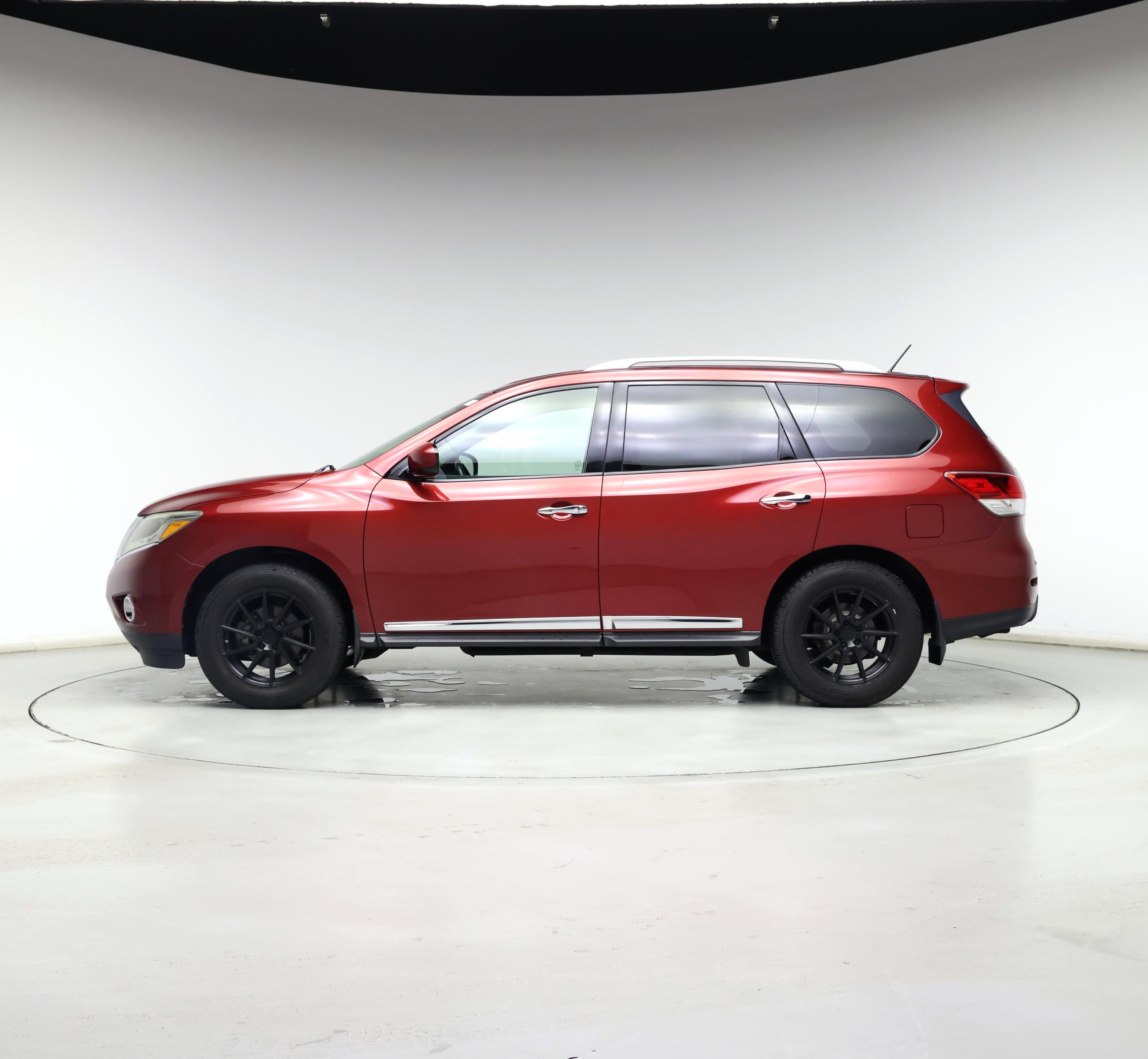 Thumbnail: 2014 Nissan Pathfinder - 3