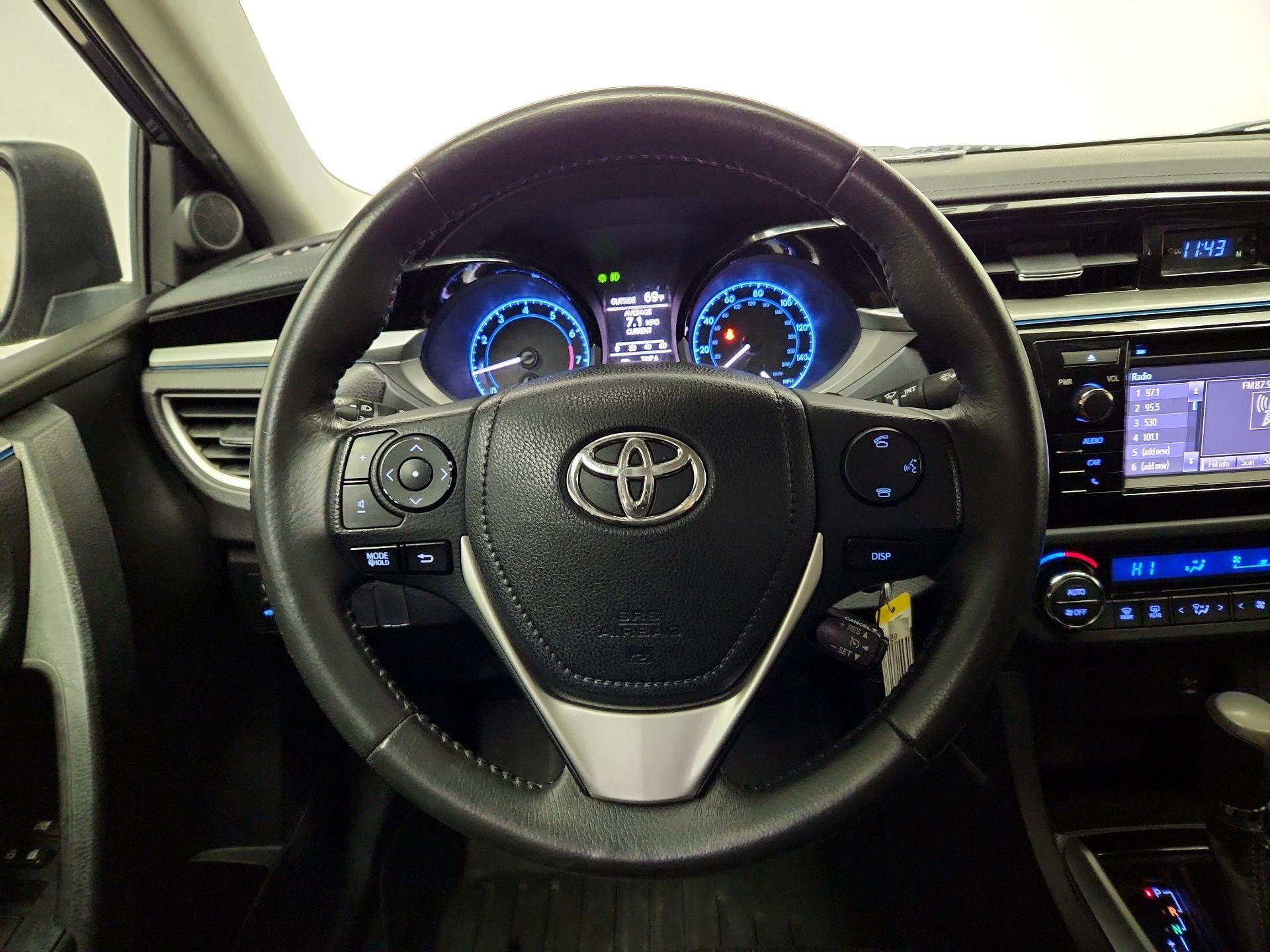 Thumbnail: 2016 Toyota Corolla - 10