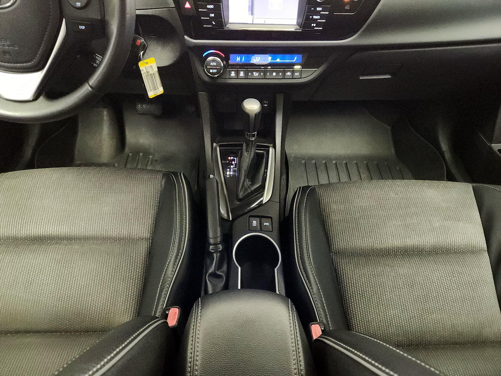 Thumbnail: 2016 Toyota Corolla - 17