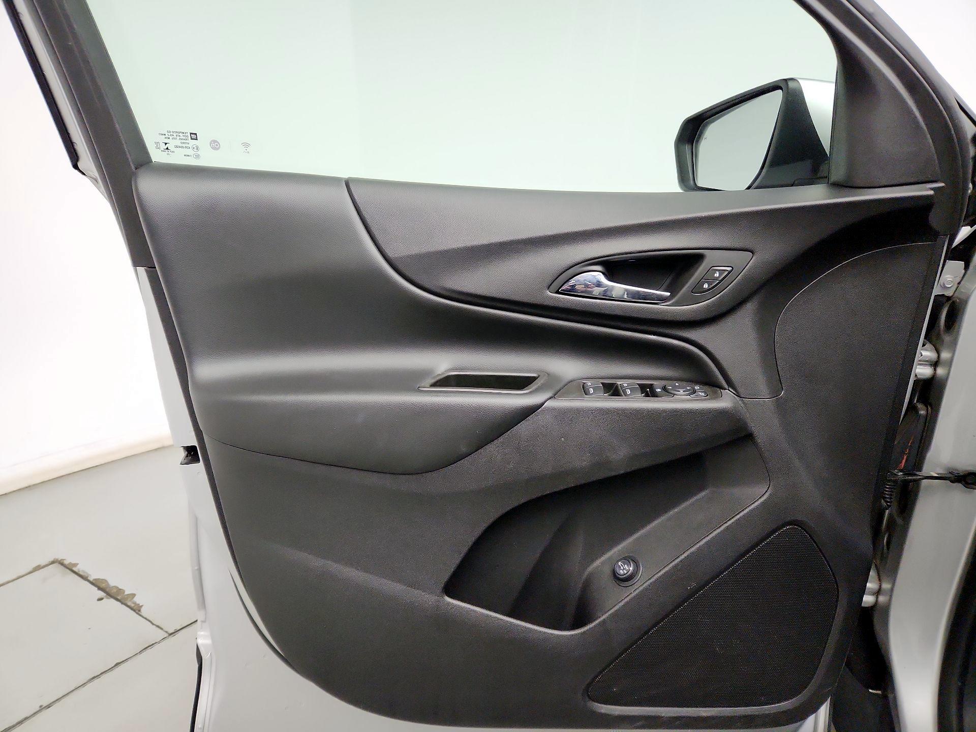 Thumbnail: 2020 Chevrolet Equinox - 12