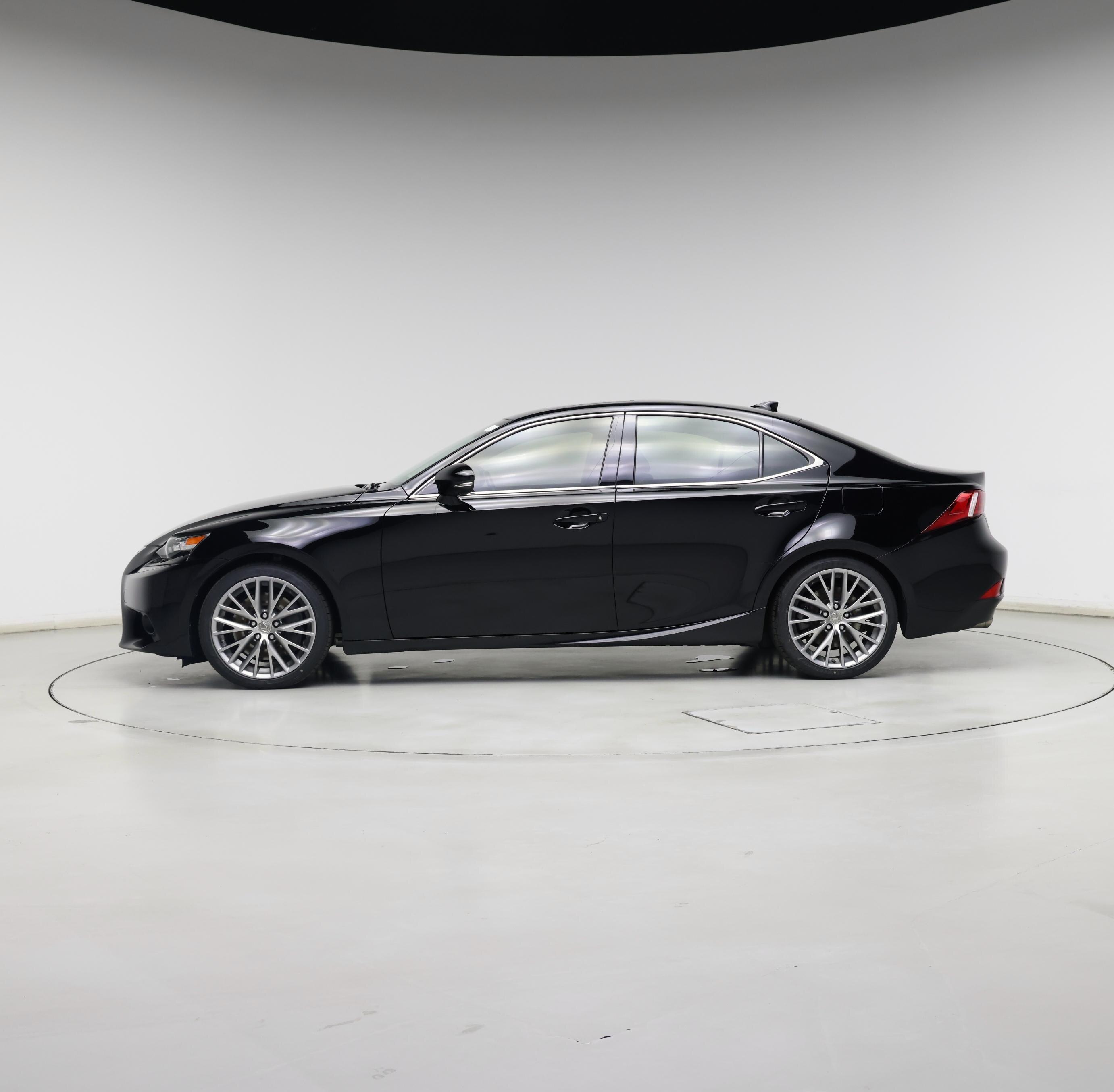 Thumbnail: 2016 Lexus IS - 3