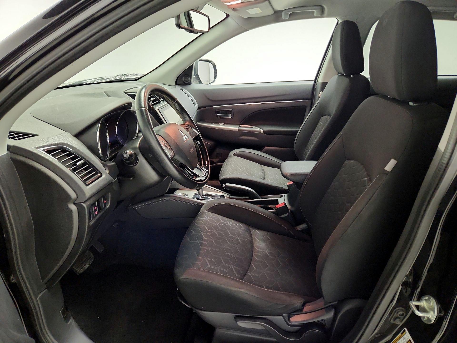 Thumbnail: 2020 Mitsubishi Outlander Sport - 11