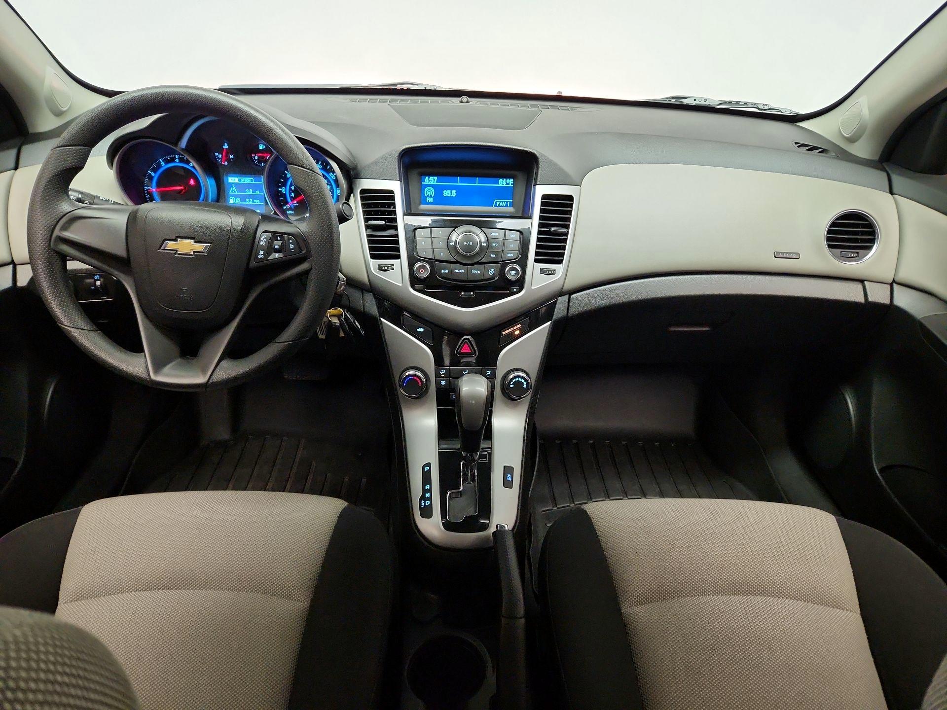 Thumbnail: 2016 Chevrolet Cruze - 9