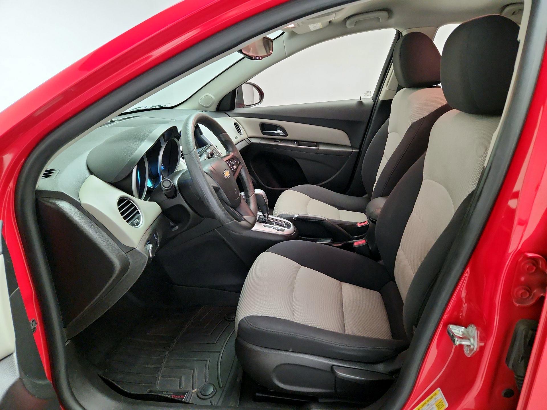 Thumbnail: 2016 Chevrolet Cruze - 11