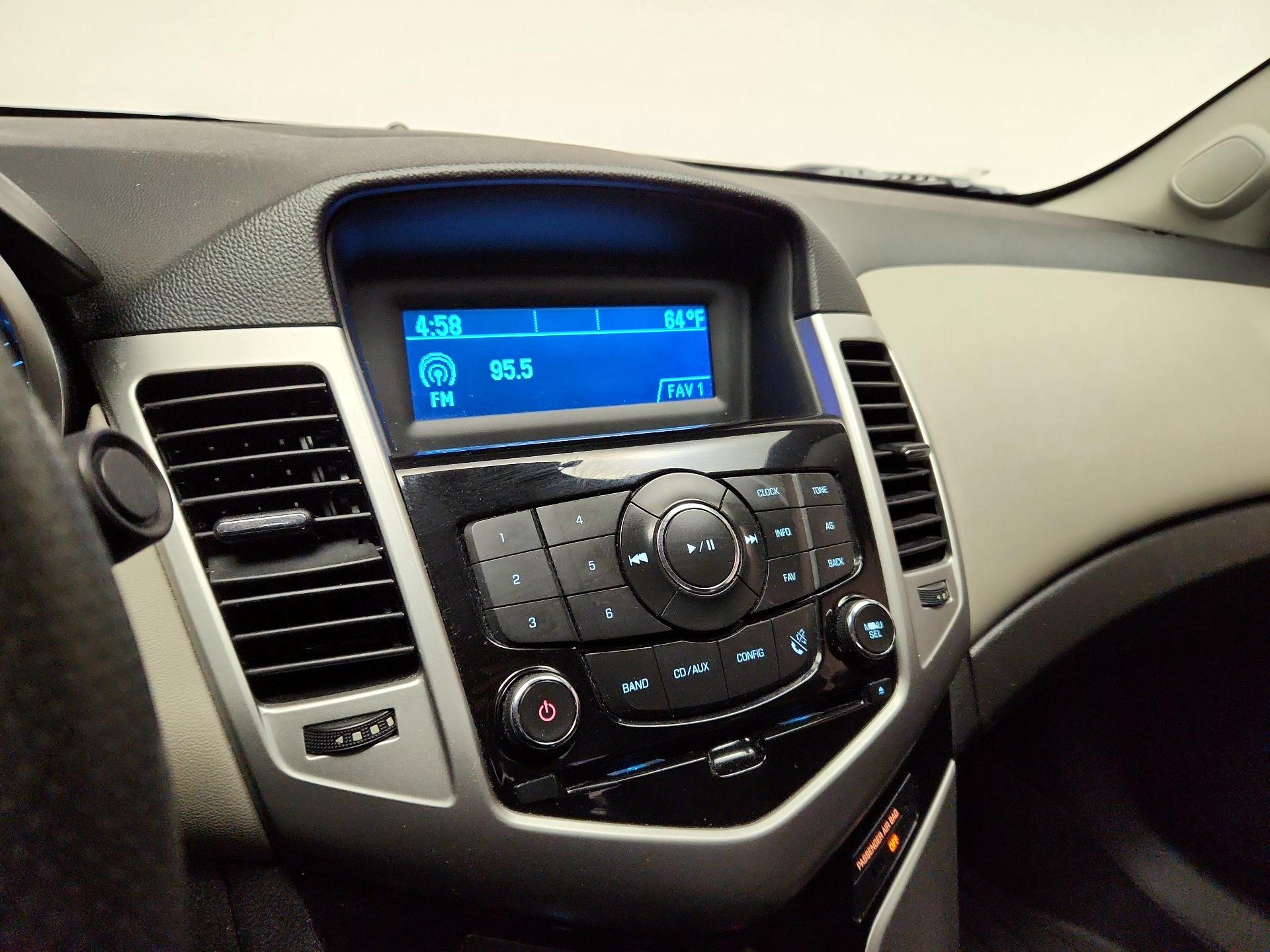 Thumbnail: 2016 Chevrolet Cruze - 14