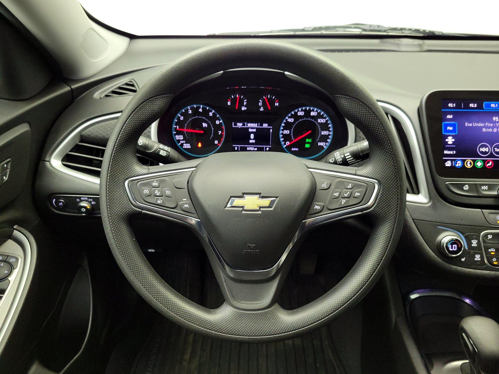 Thumbnail: 2024 Chevrolet Malibu - 10