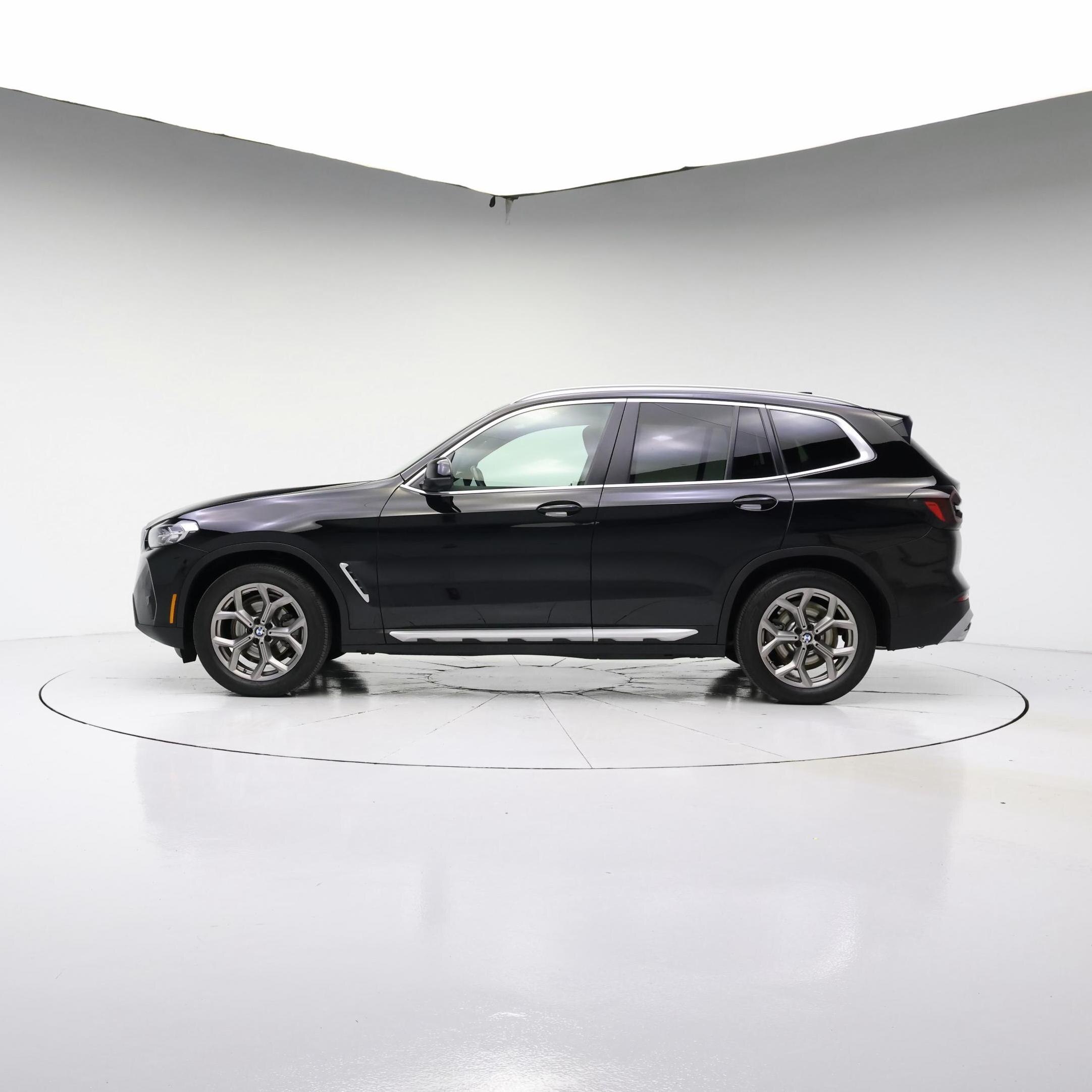 Thumbnail: 2022 BMW X3 - 3