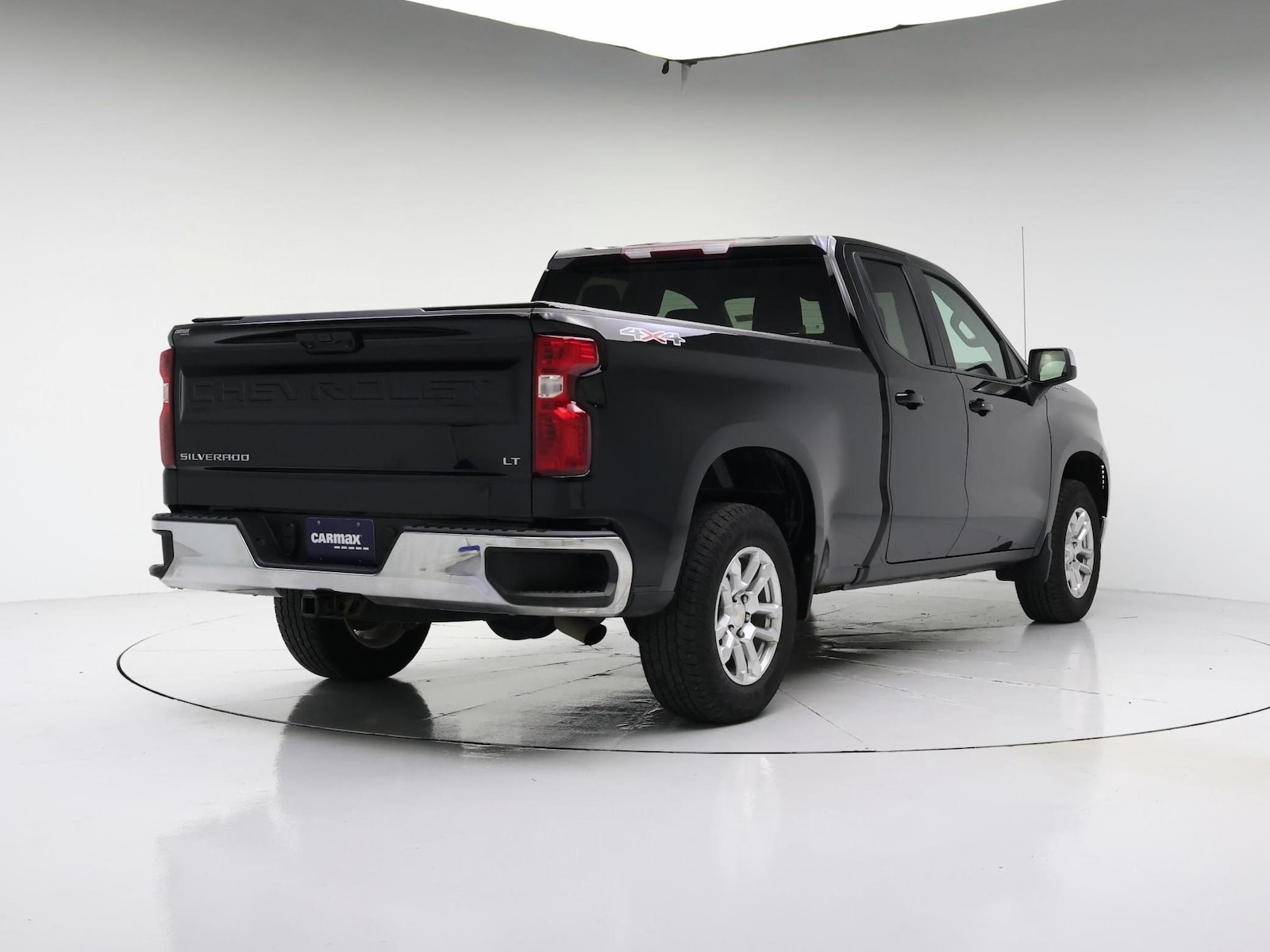 2023 Chevrolet Silverado 1500 LT - Photo 9