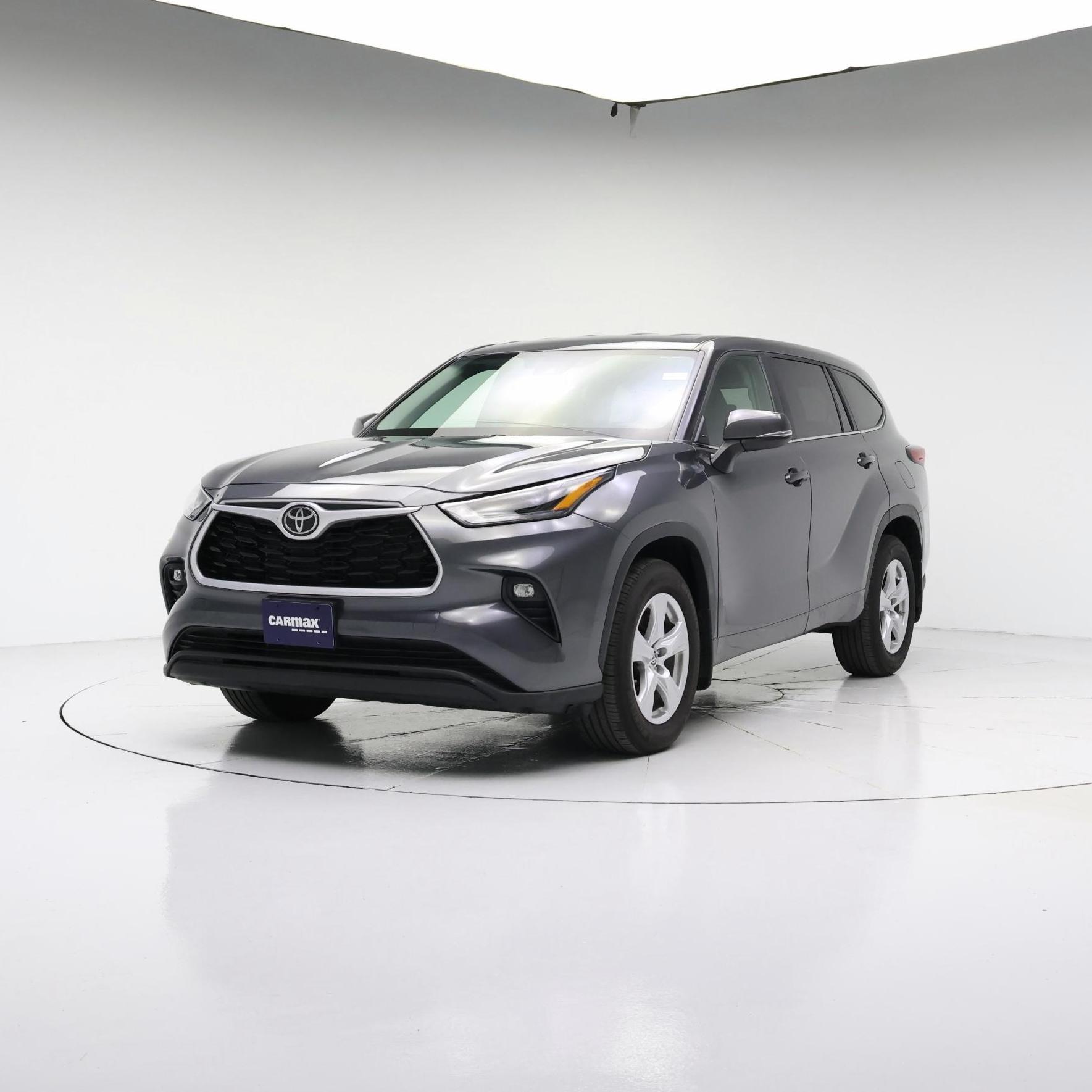 Thumbnail: 2023 Toyota Highlander - 4
