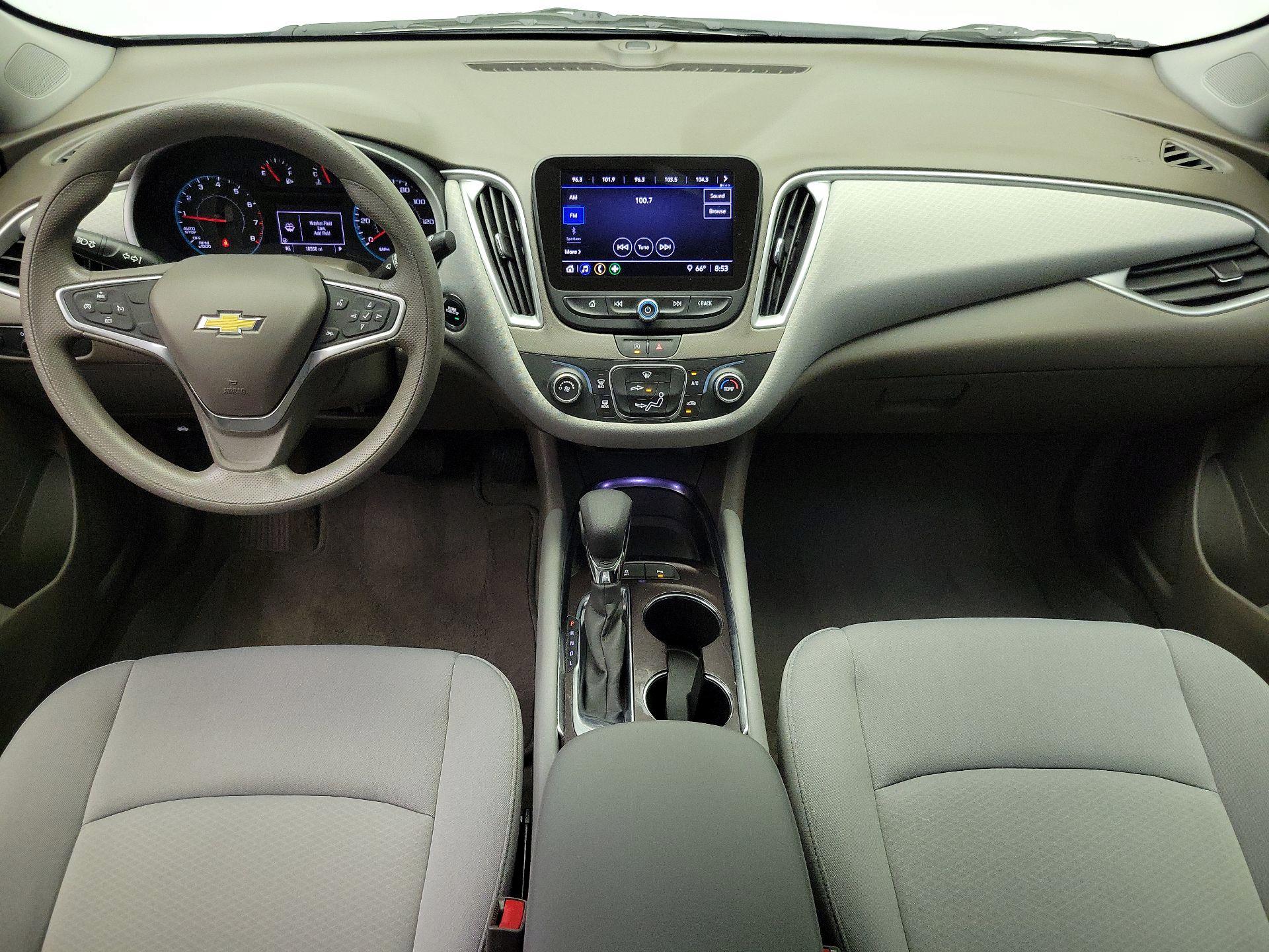 Thumbnail: 2022 Chevrolet Malibu - 9