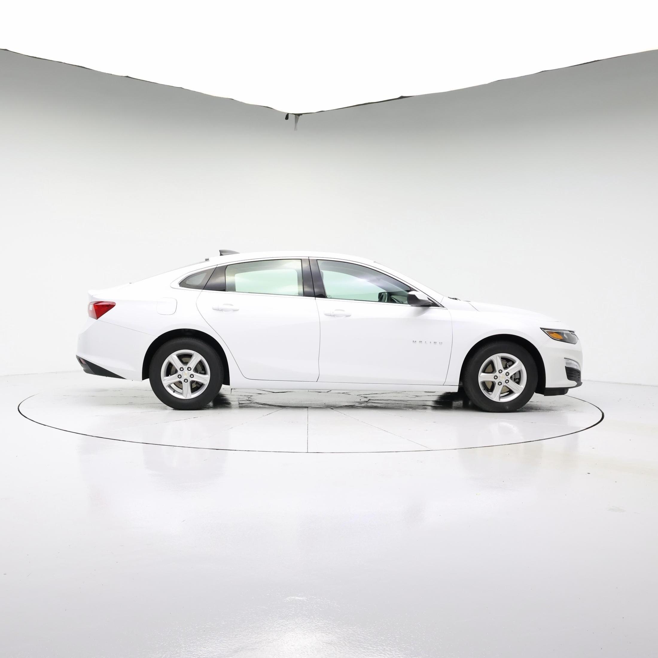 Thumbnail: 2022 Chevrolet Malibu - 7
