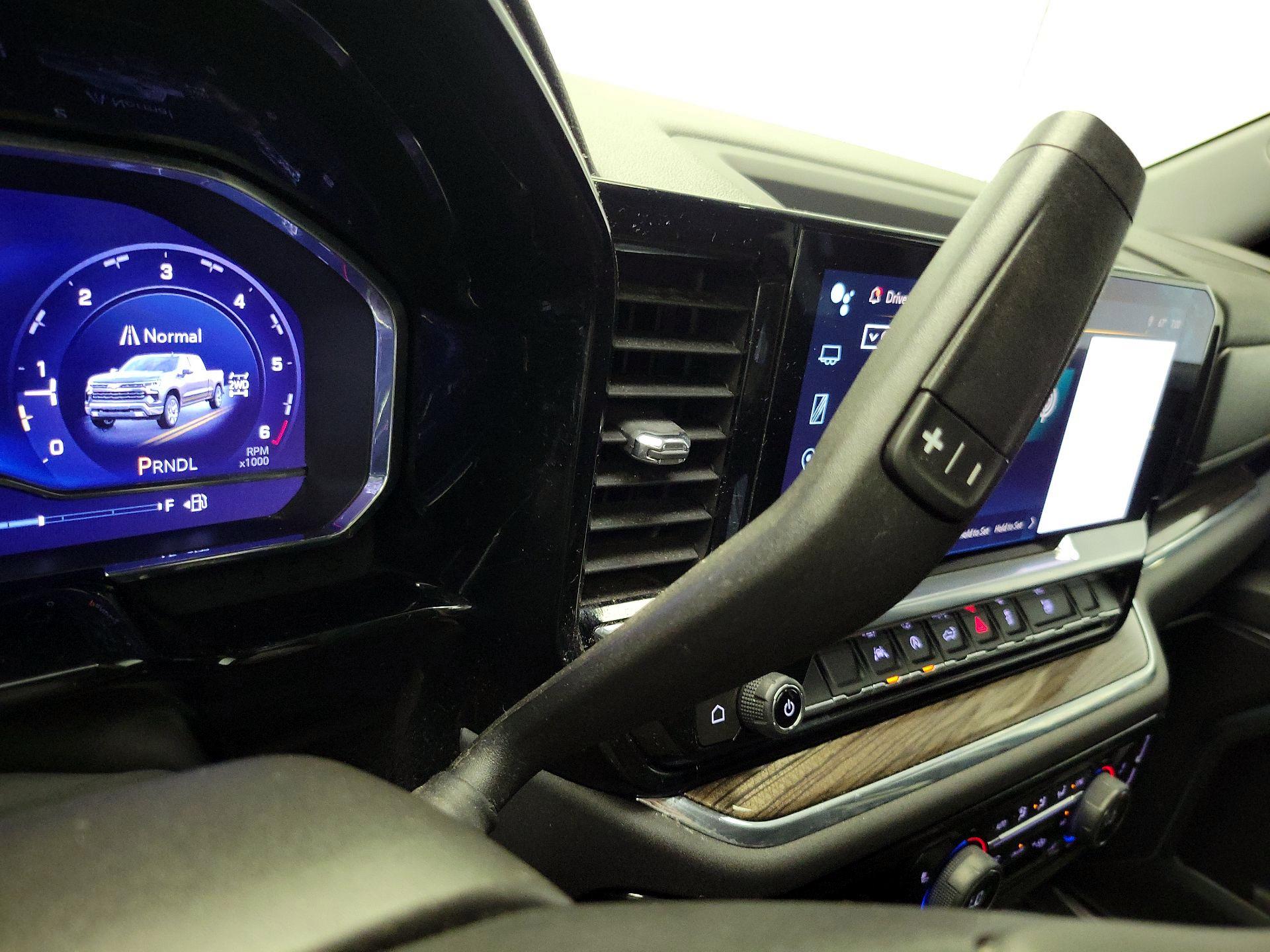 Thumbnail: 2023 Chevrolet Silverado 1500 - 17