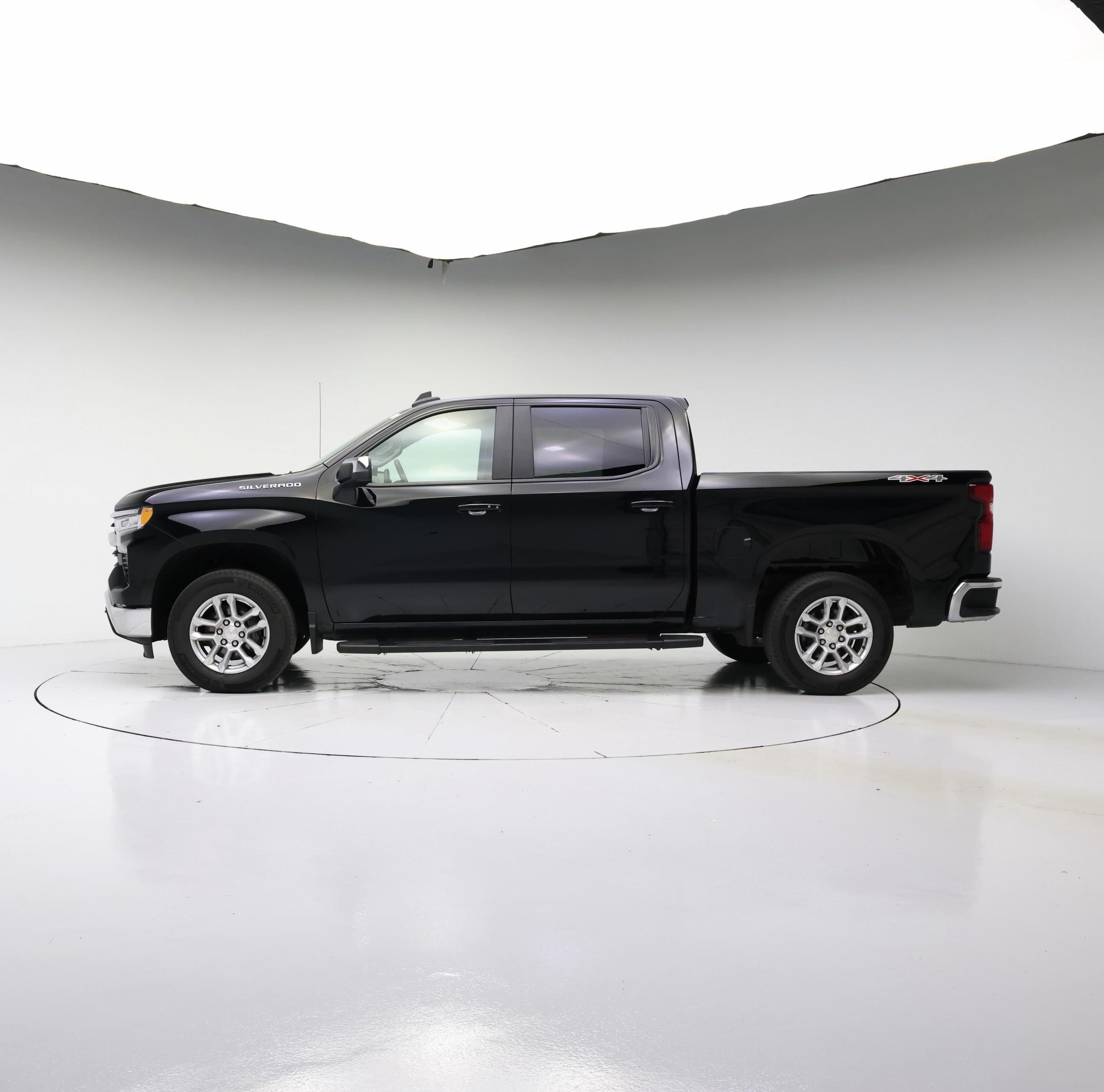 Thumbnail: 2023 Chevrolet Silverado 1500 - 3