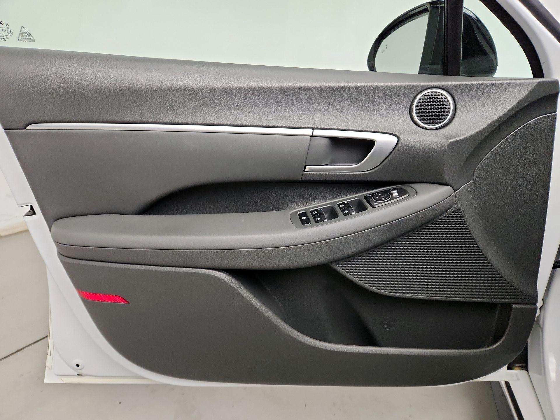 Thumbnail: 2021 Hyundai Sonata - 12