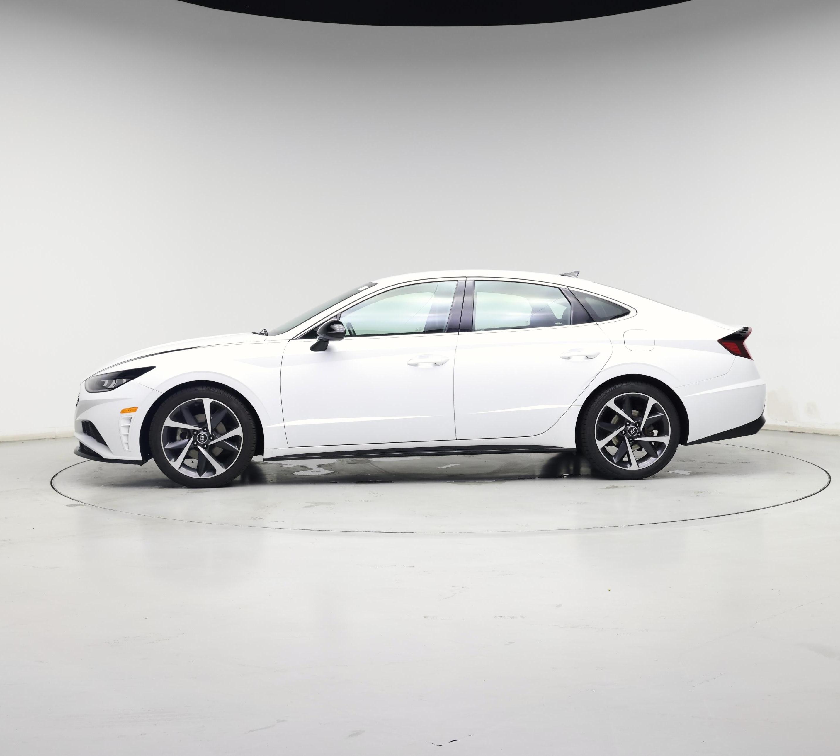 Thumbnail: 2021 Hyundai Sonata - 3