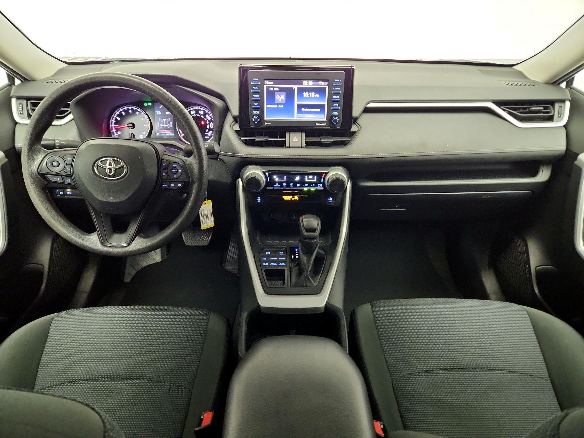 Thumbnail: 2022 Toyota RAV4 - 9