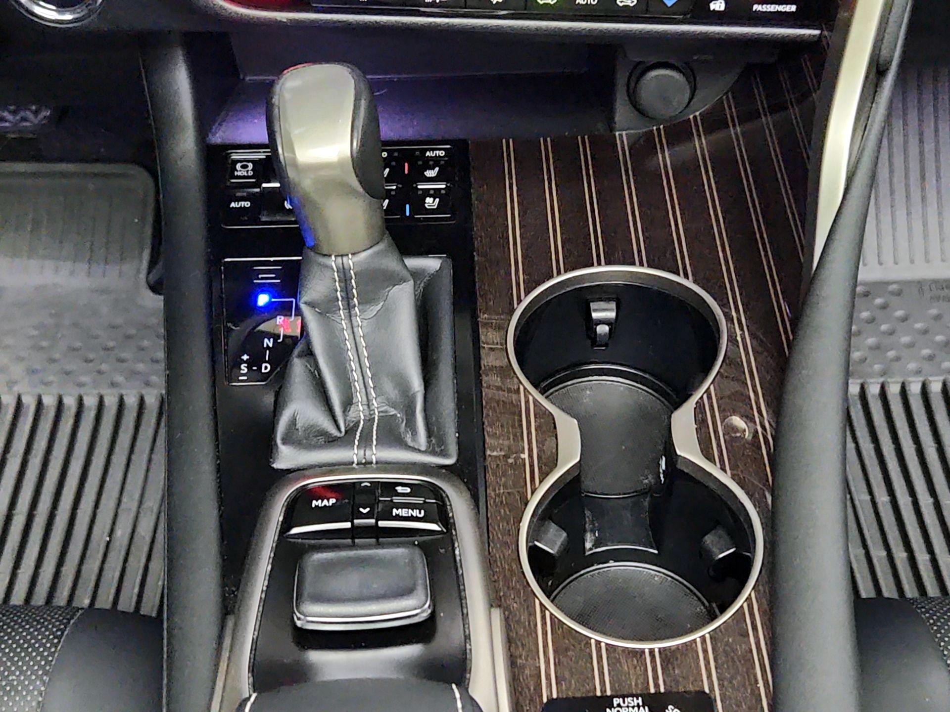 Thumbnail: 2018 Lexus RX - 17