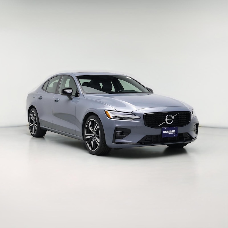 2022 Volvo S60 B5 R-Design