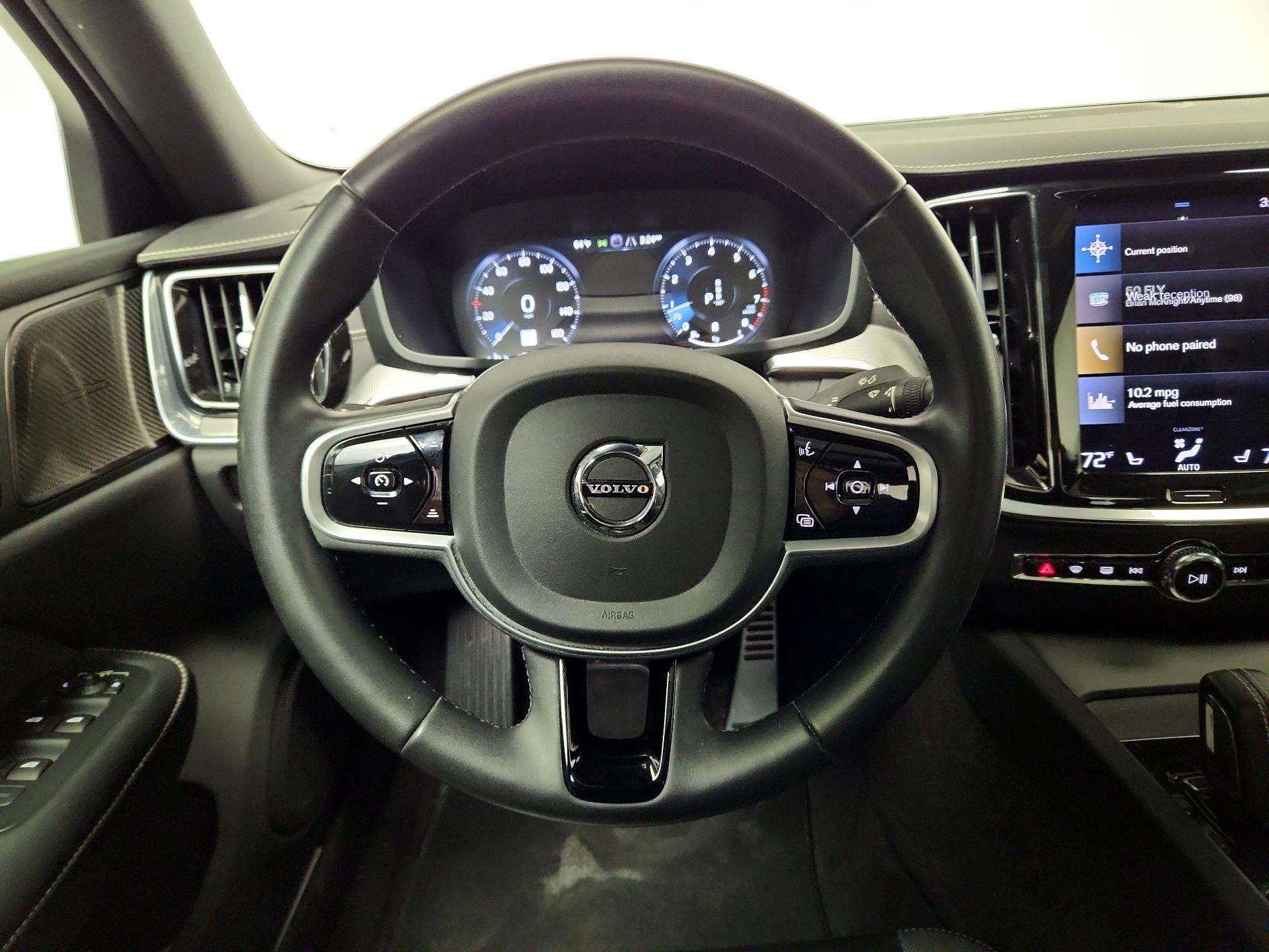 Thumbnail: 2022 Volvo S60 - 10