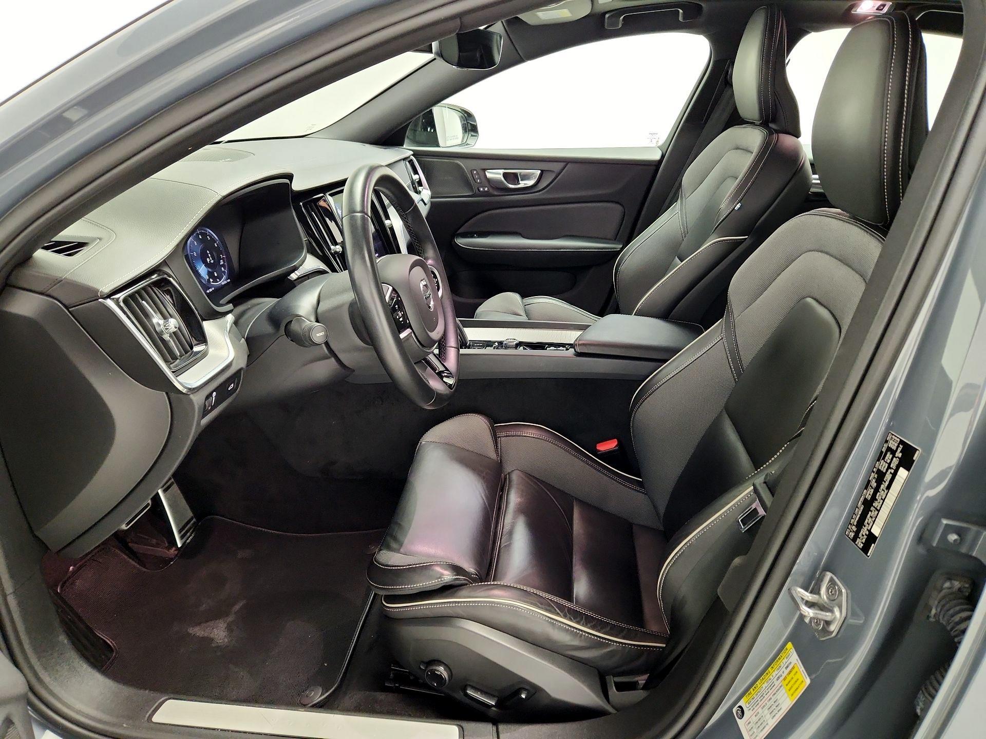 Thumbnail: 2022 Volvo S60 - 11