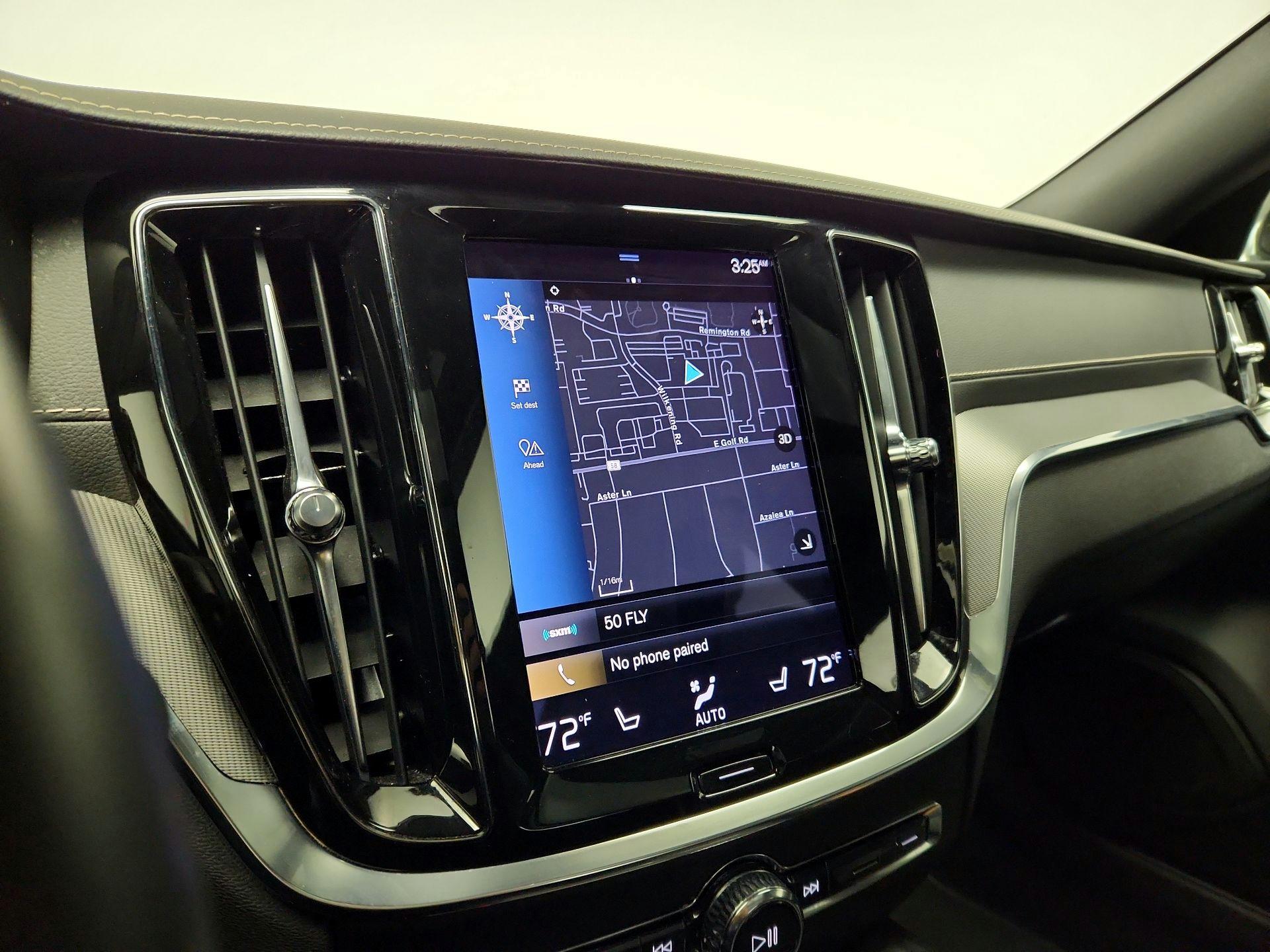 Thumbnail: 2022 Volvo S60 - 14