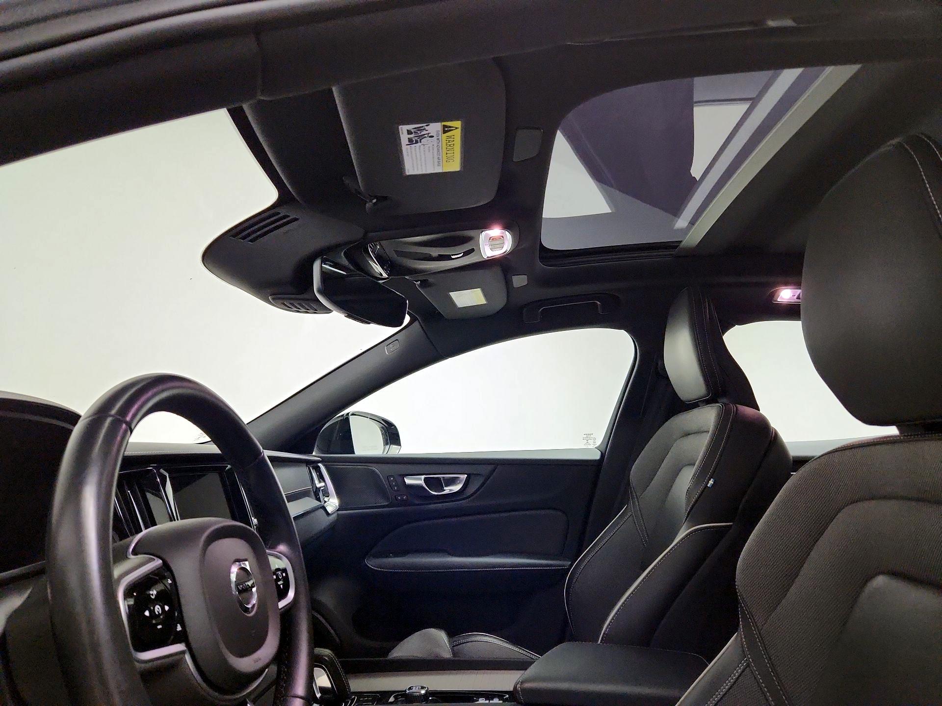 Thumbnail: 2022 Volvo S60 - 20