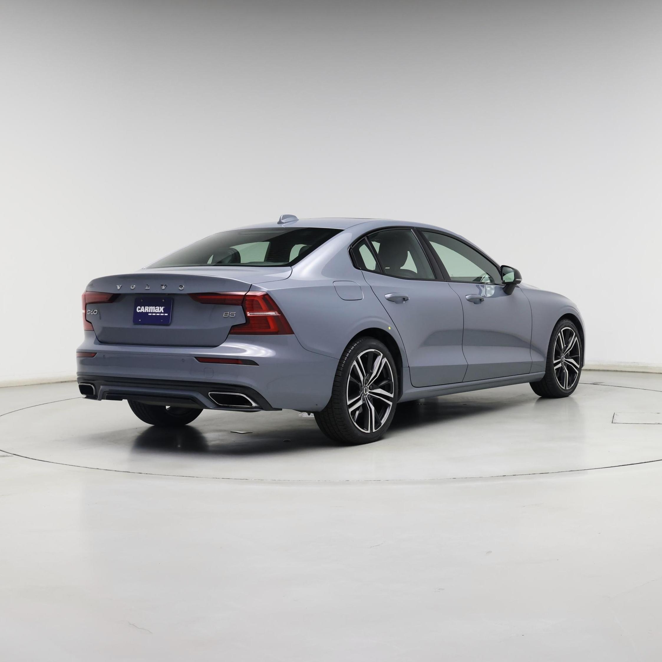 Thumbnail: 2022 Volvo S60 - 8