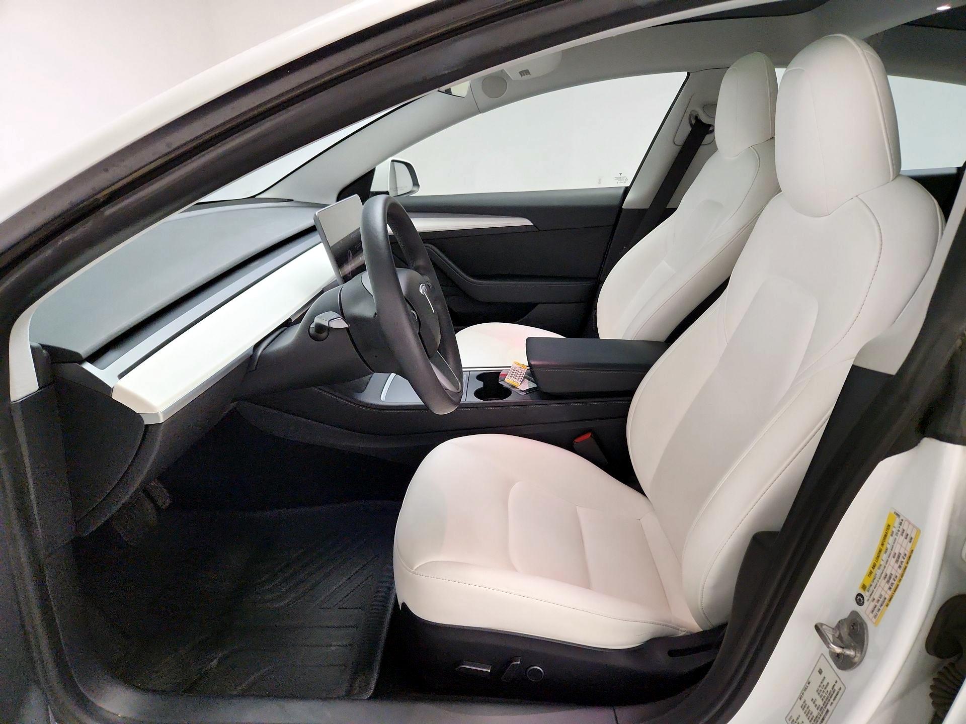 Thumbnail: 2021 Tesla Model 3 - 11
