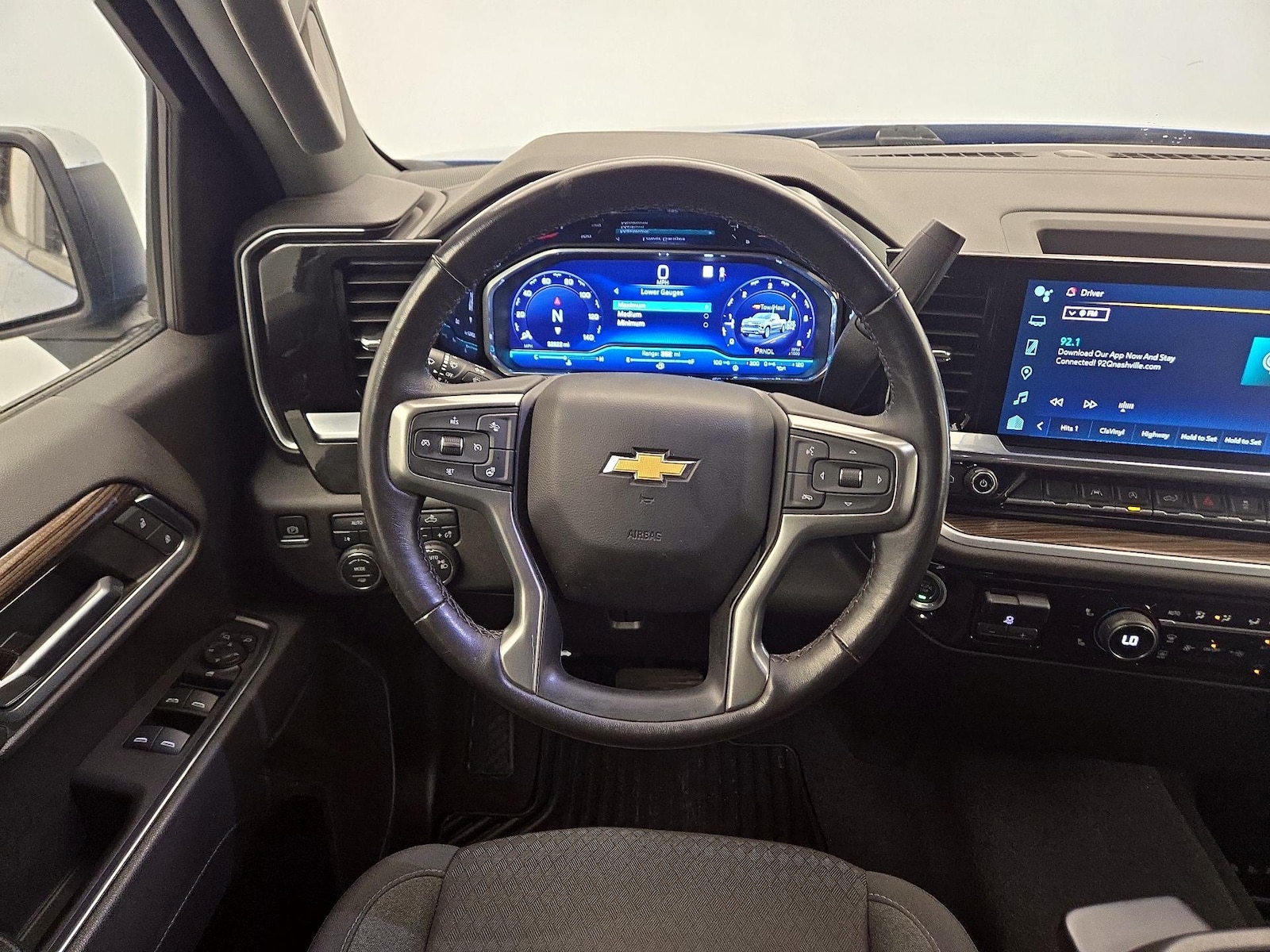 2022 Chevrolet Silverado 1500 LT - Photo 11