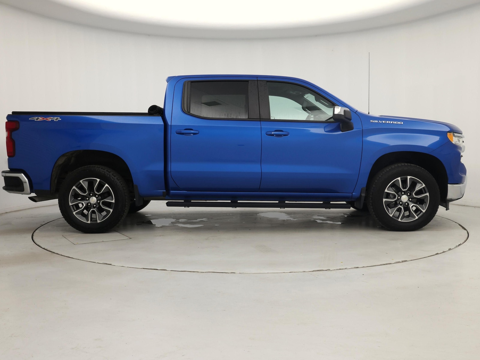 2022 Chevrolet Silverado 1500 LT - Photo 8