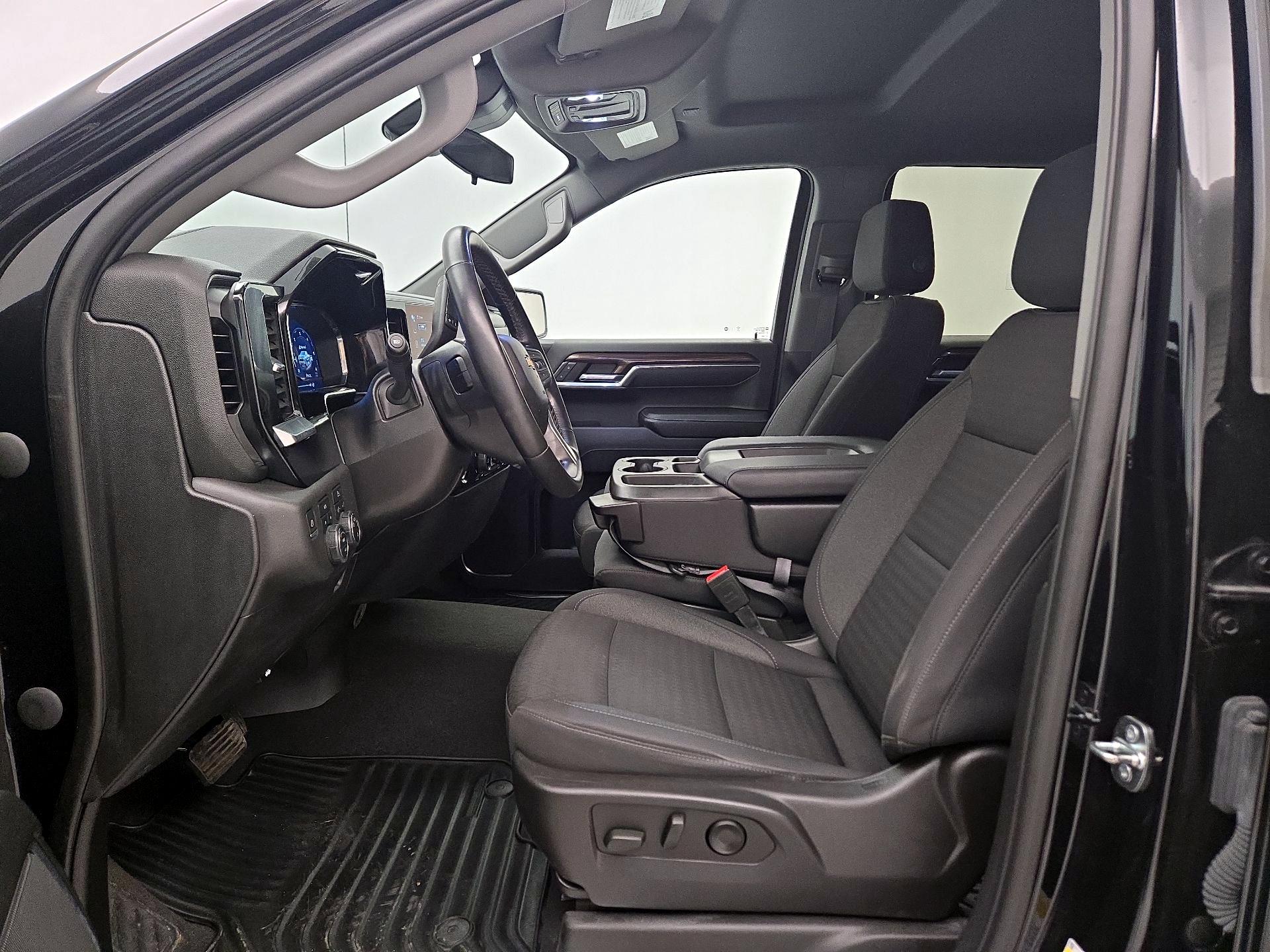 Thumbnail: 2023 Chevrolet Silverado 1500 - 11