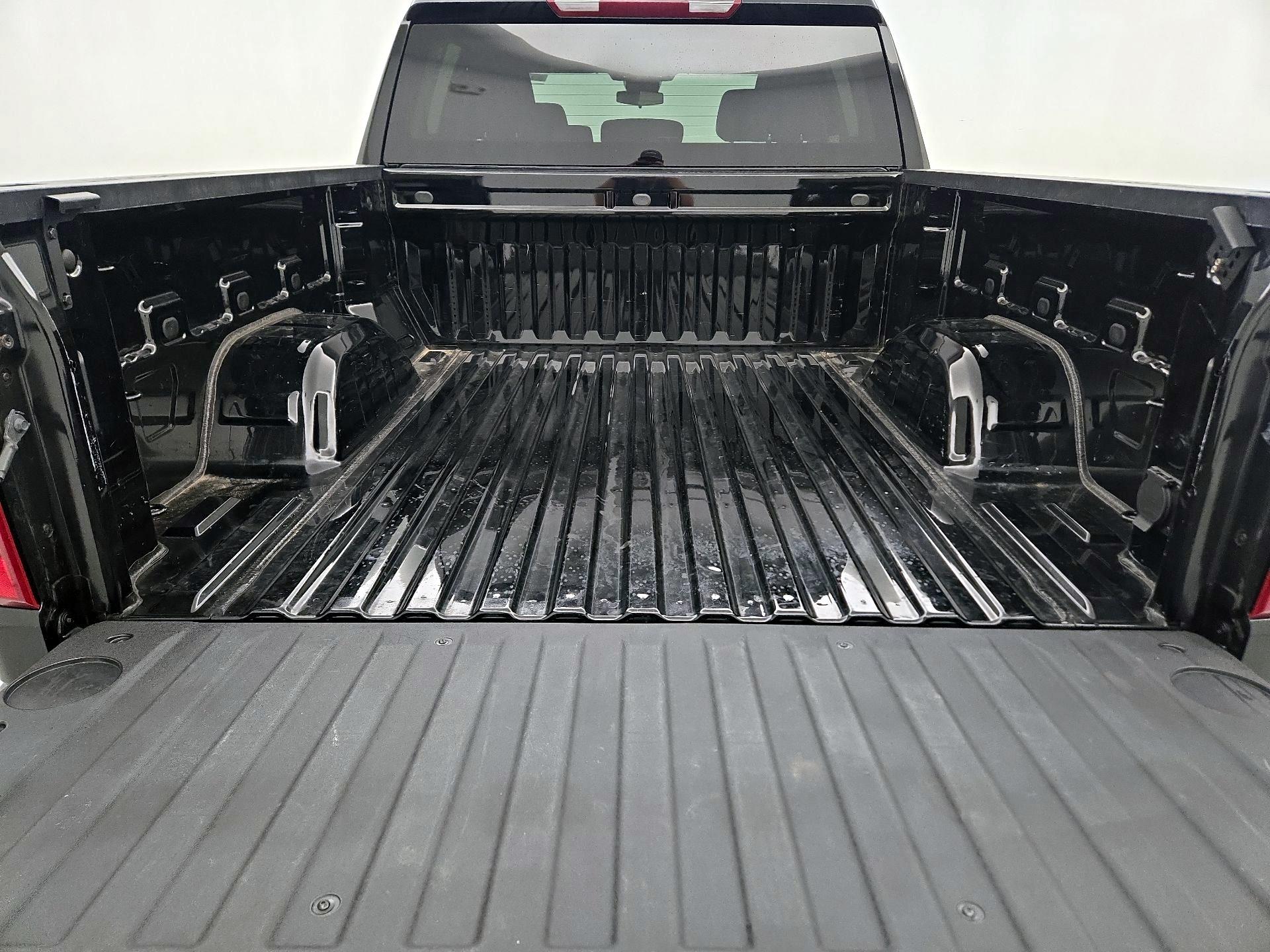 Thumbnail: 2023 Chevrolet Silverado 1500 - 20
