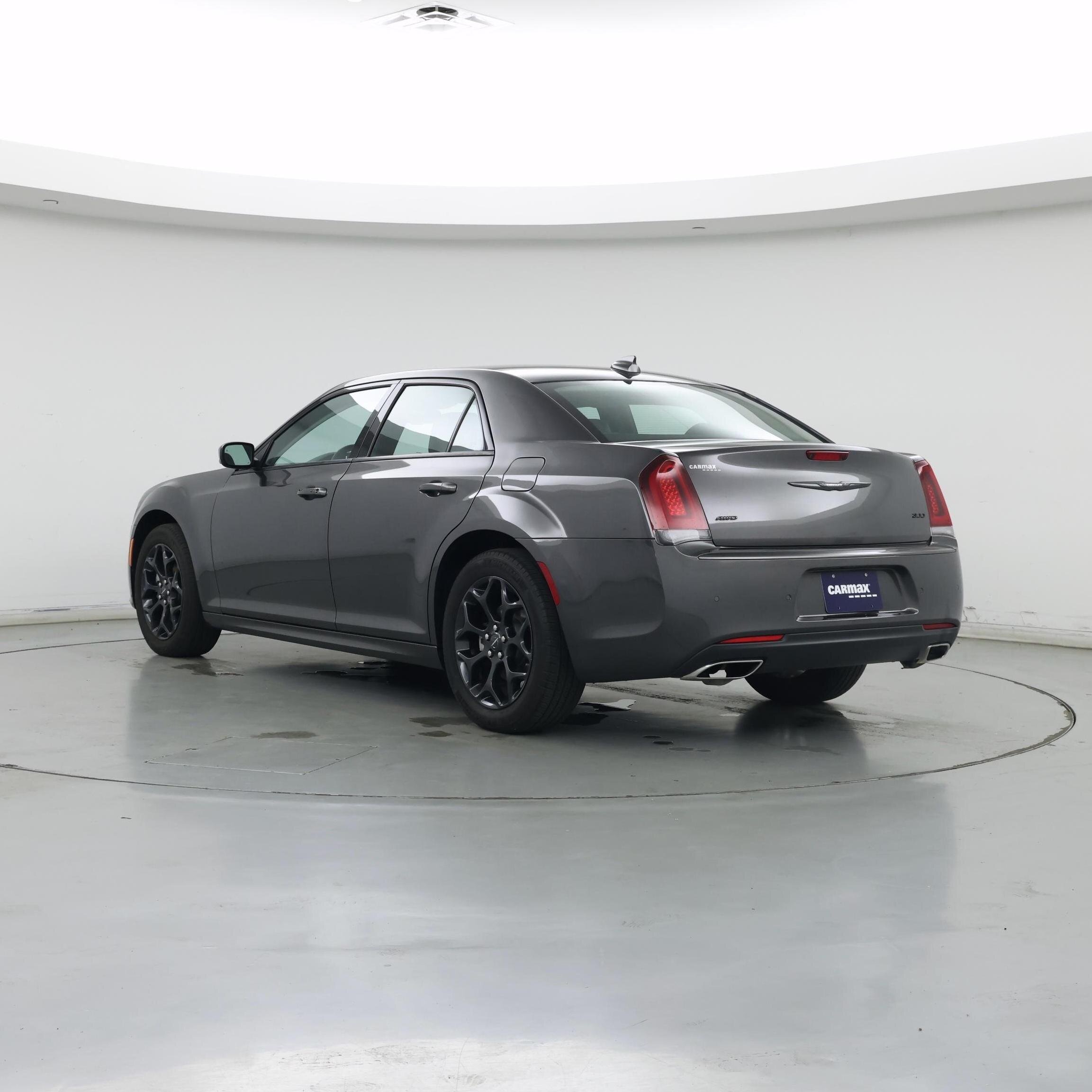 Thumbnail: 2023 Chrysler 300 - 2