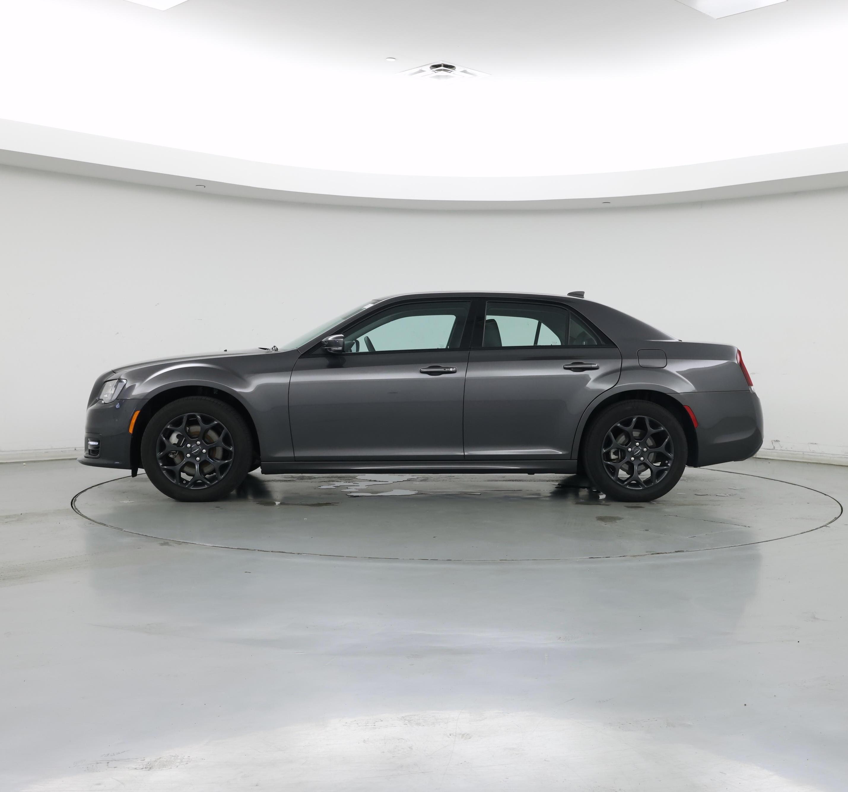 Thumbnail: 2023 Chrysler 300 - 3