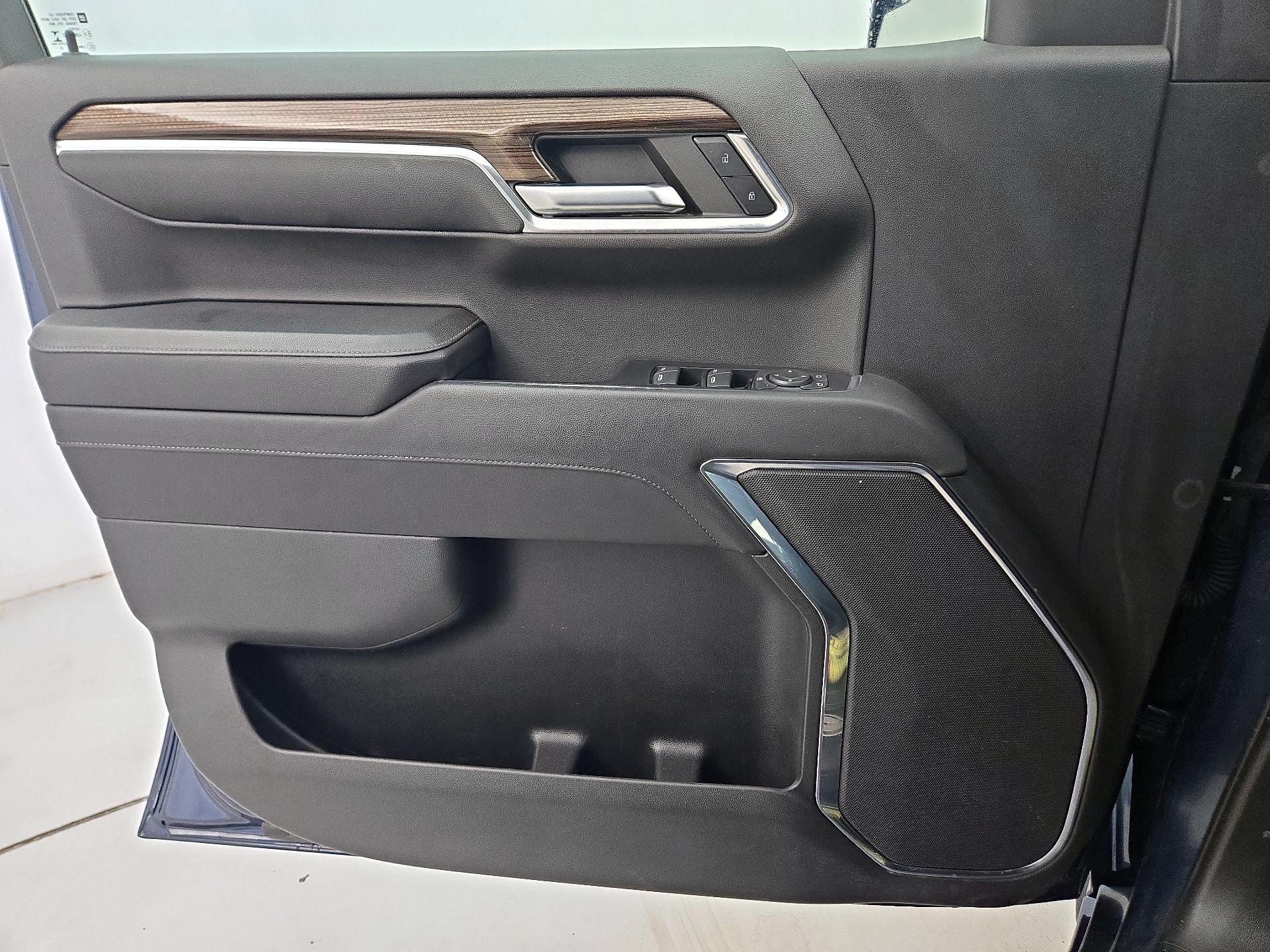 Thumbnail: 2023 Chevrolet Silverado 1500 - 12