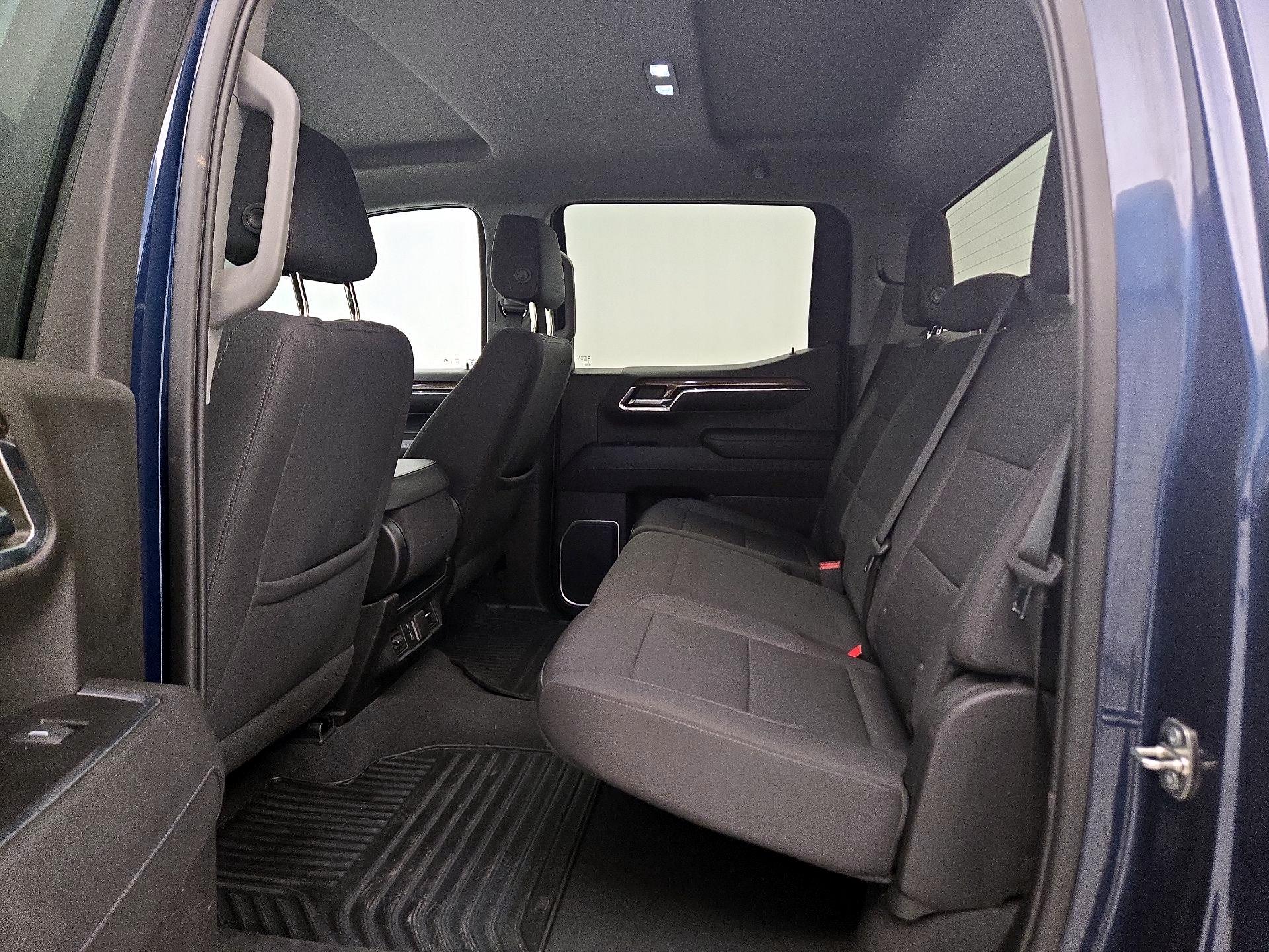 Thumbnail: 2023 Chevrolet Silverado 1500 - 19