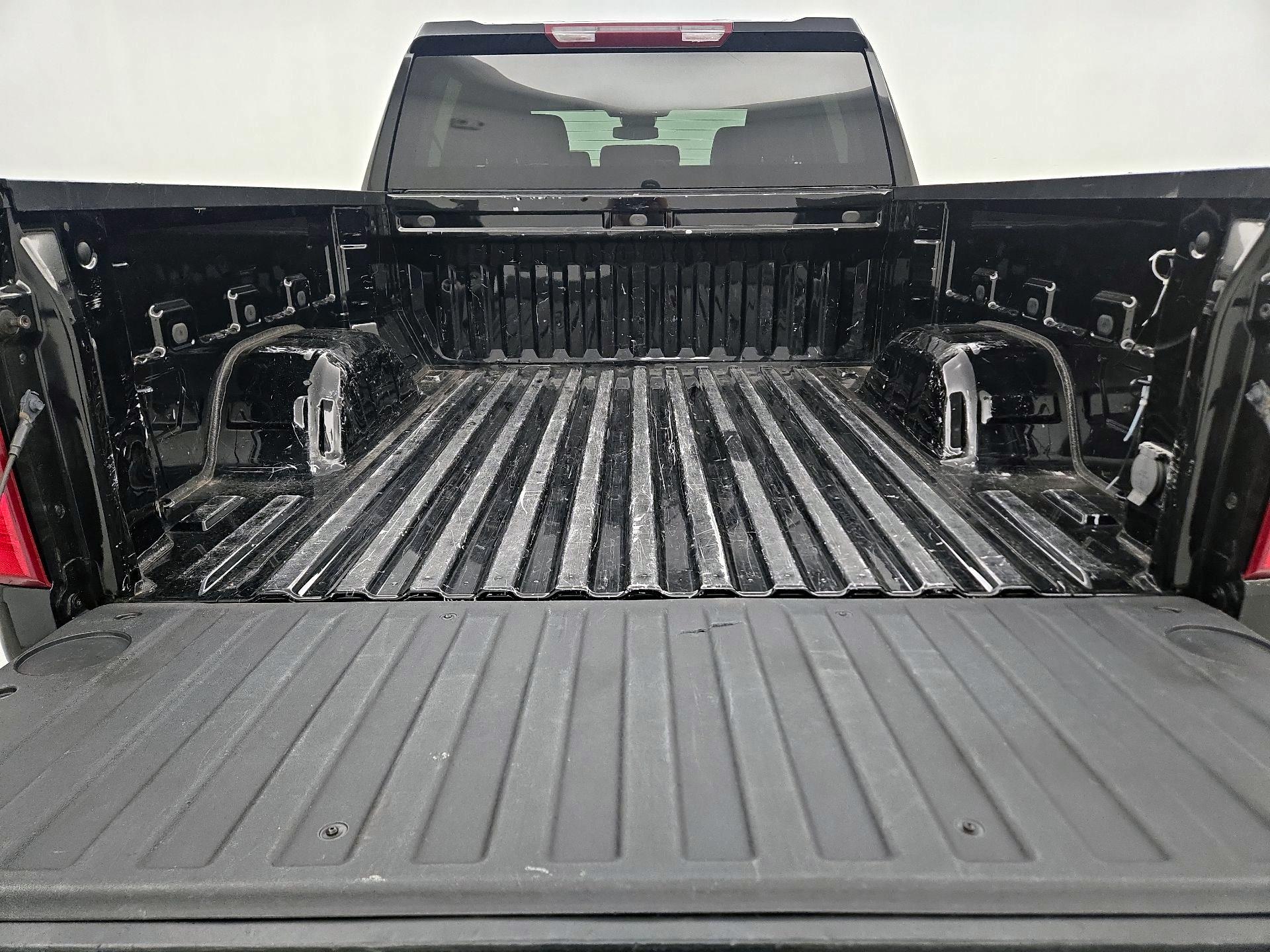 Thumbnail: 2023 Chevrolet Silverado 1500 - 20