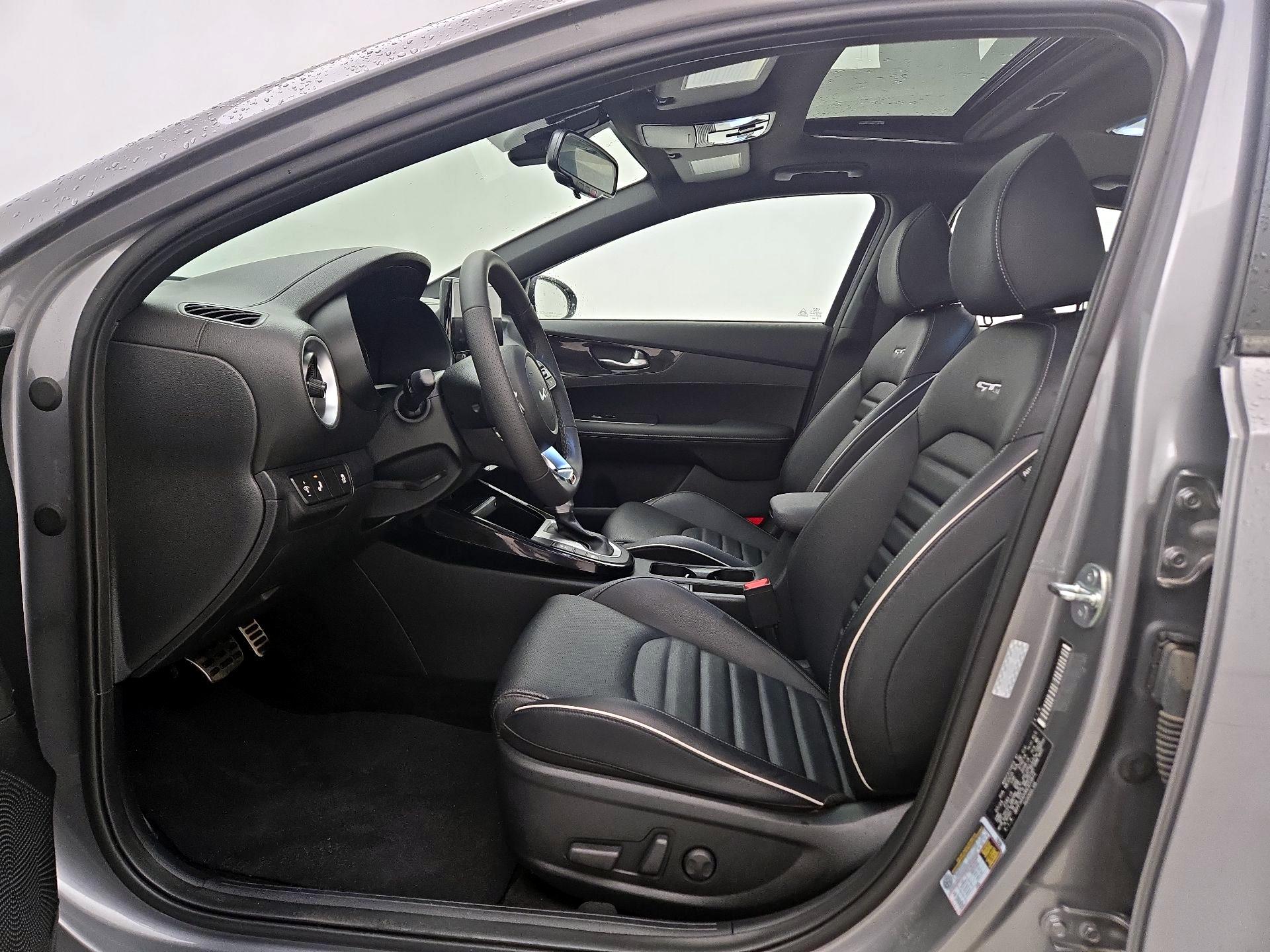 Thumbnail: 2024 Kia Forte - 11