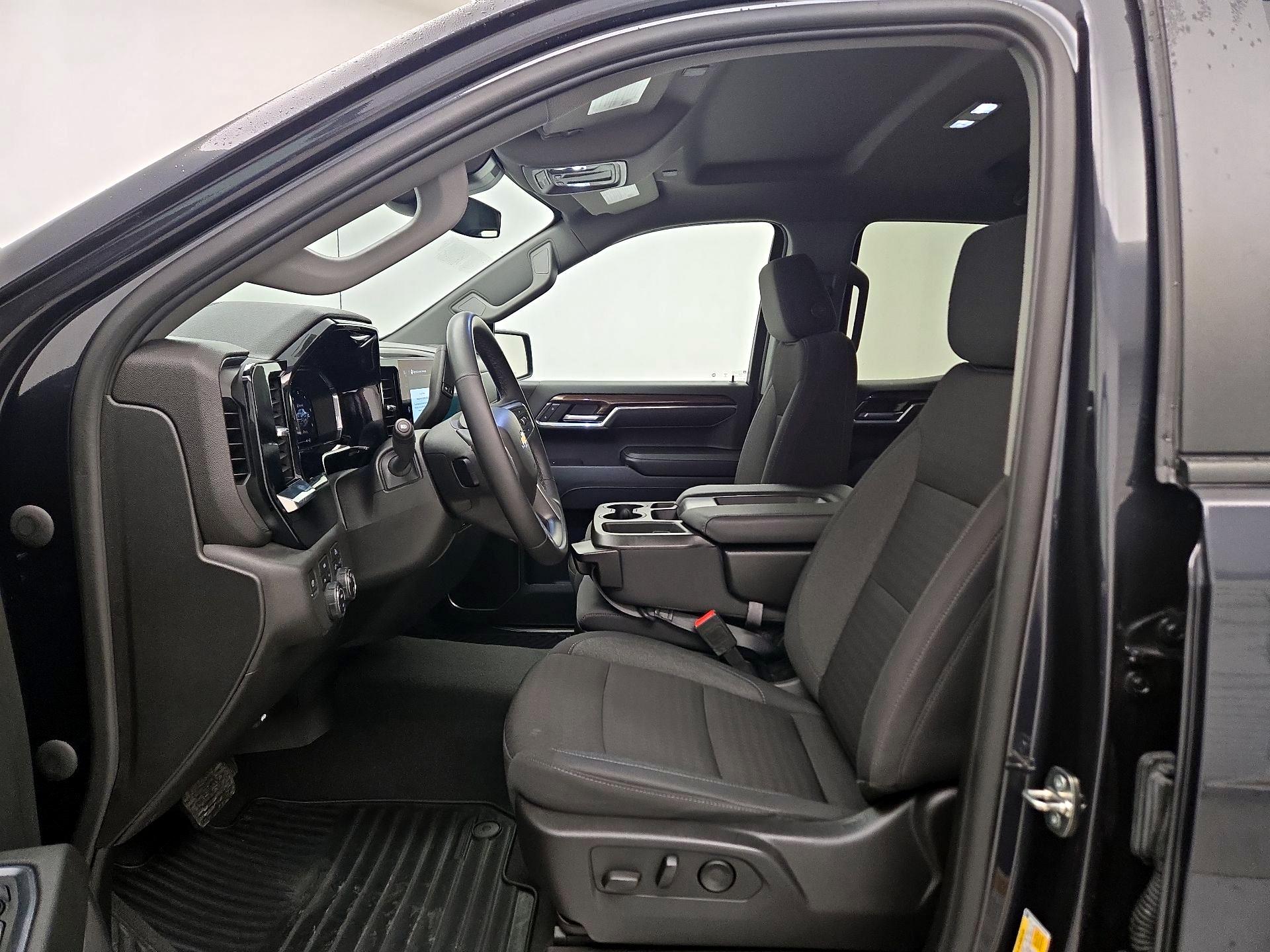 Thumbnail: 2024 Chevrolet Silverado 1500 - 11