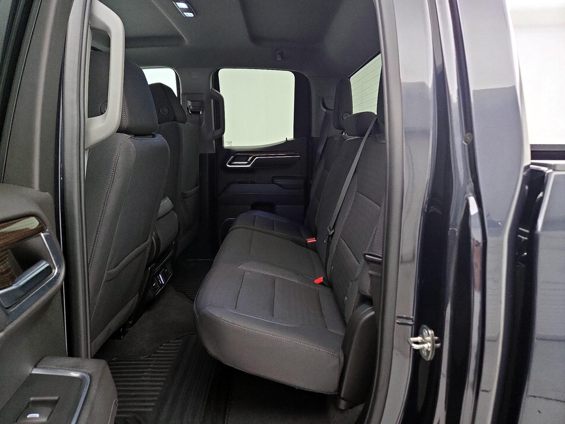 Thumbnail: 2024 Chevrolet Silverado 1500 - 19