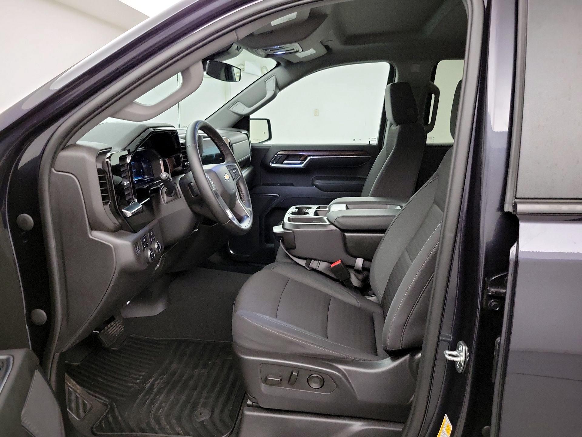 Thumbnail: 2023 Chevrolet Silverado 1500 - 11