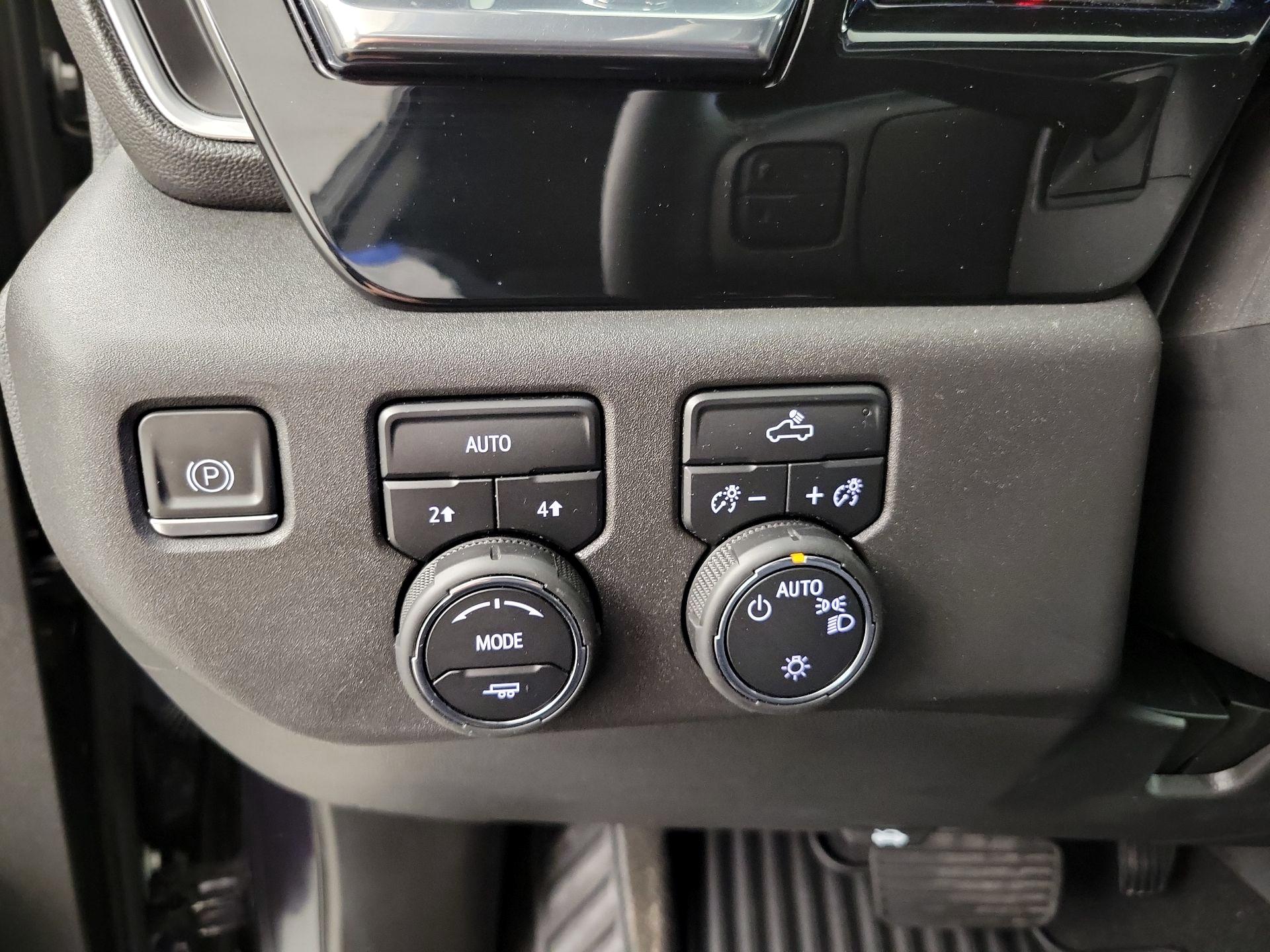 Thumbnail: 2023 Chevrolet Silverado 1500 - 13