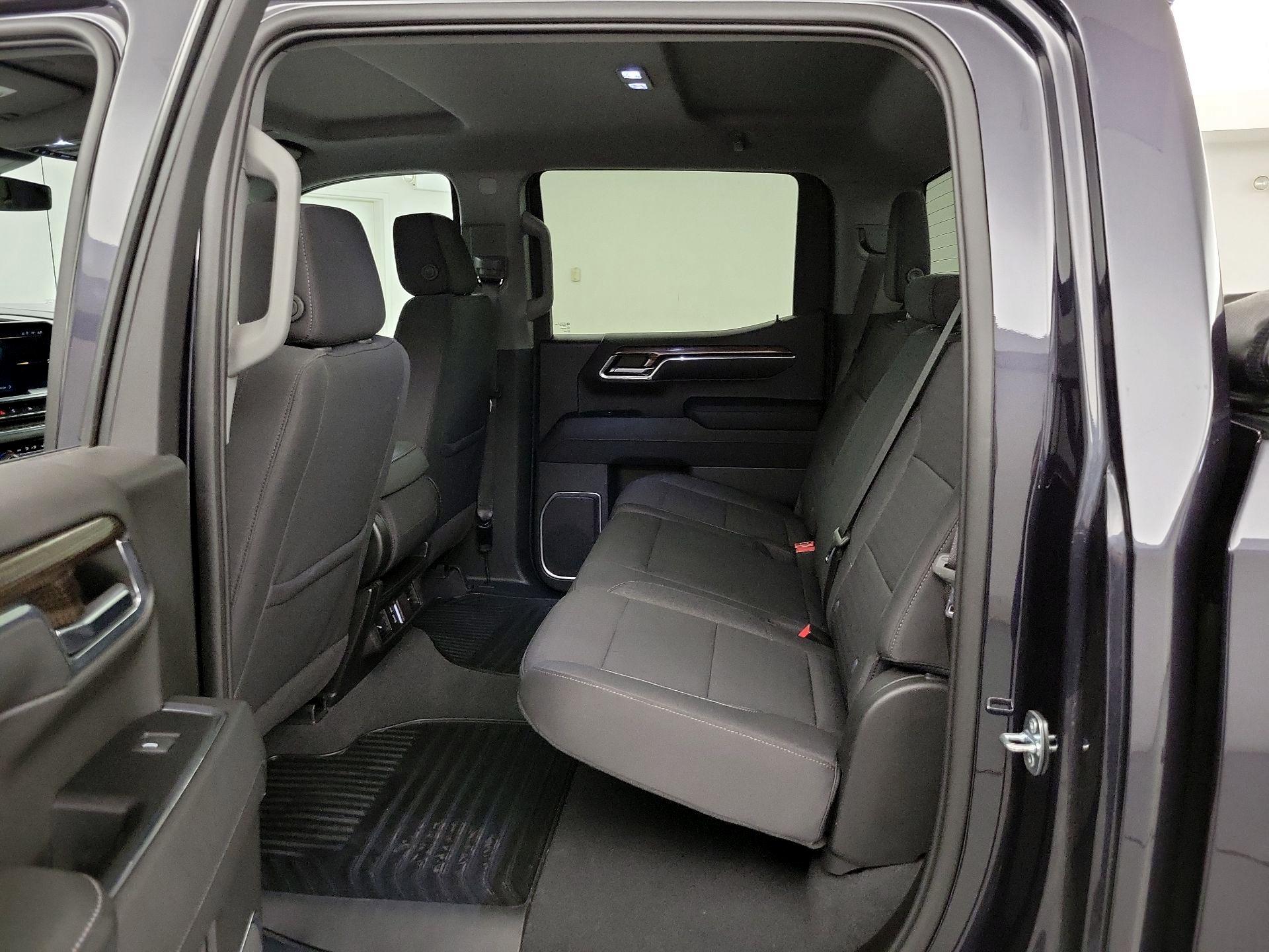 Thumbnail: 2023 Chevrolet Silverado 1500 - 19