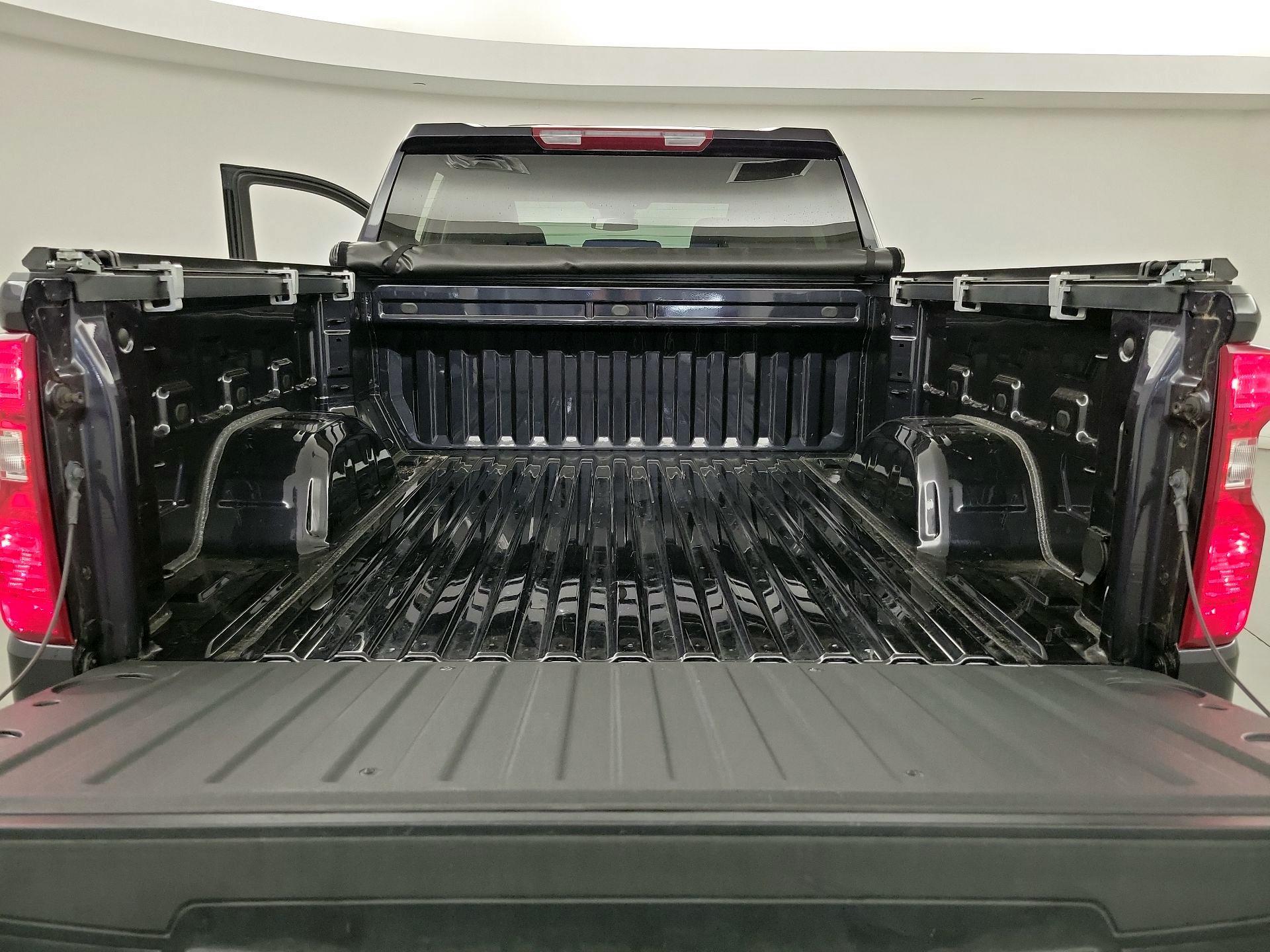 Thumbnail: 2023 Chevrolet Silverado 1500 - 20