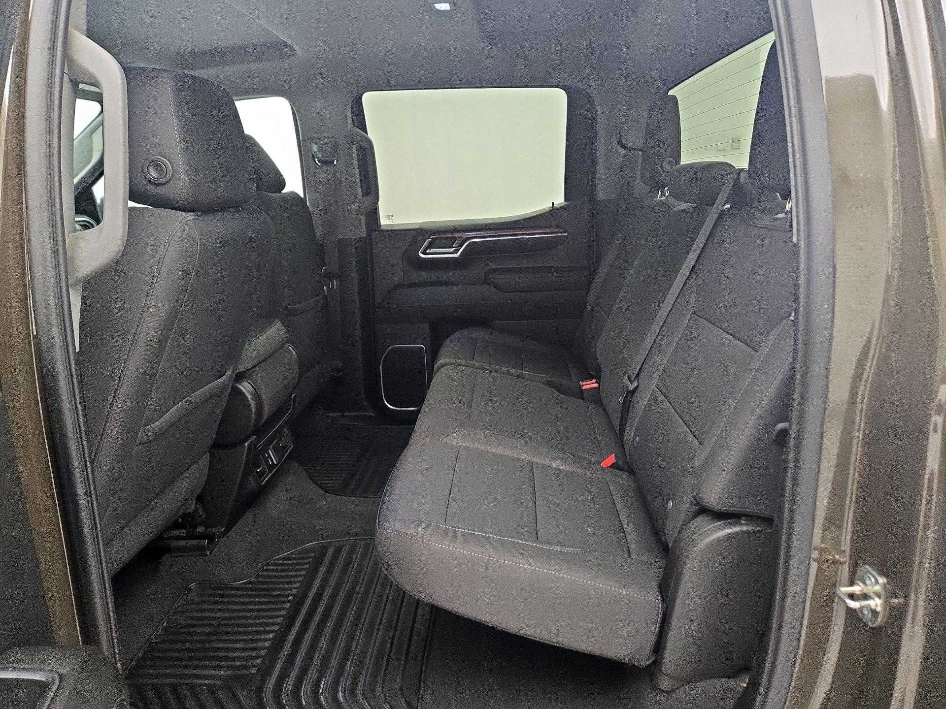 Thumbnail: 2023 Chevrolet Silverado 1500 - 19