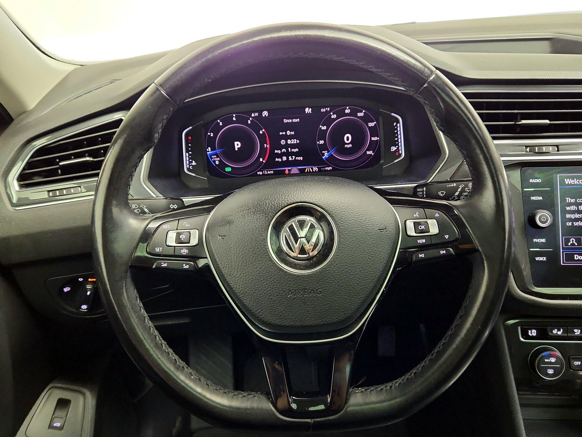 Thumbnail: 2019 Volkswagen Tiguan - 10