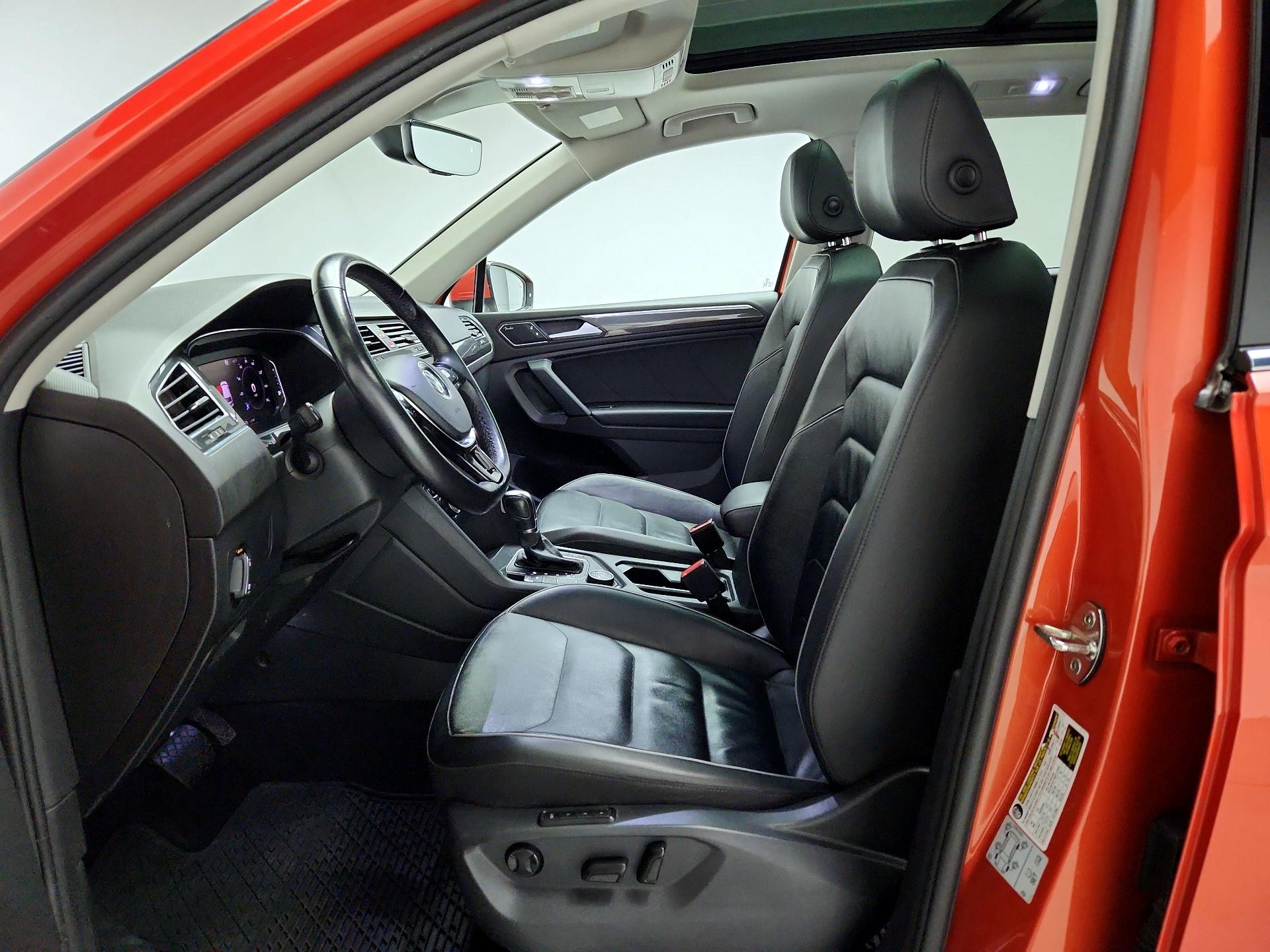 Thumbnail: 2019 Volkswagen Tiguan - 11