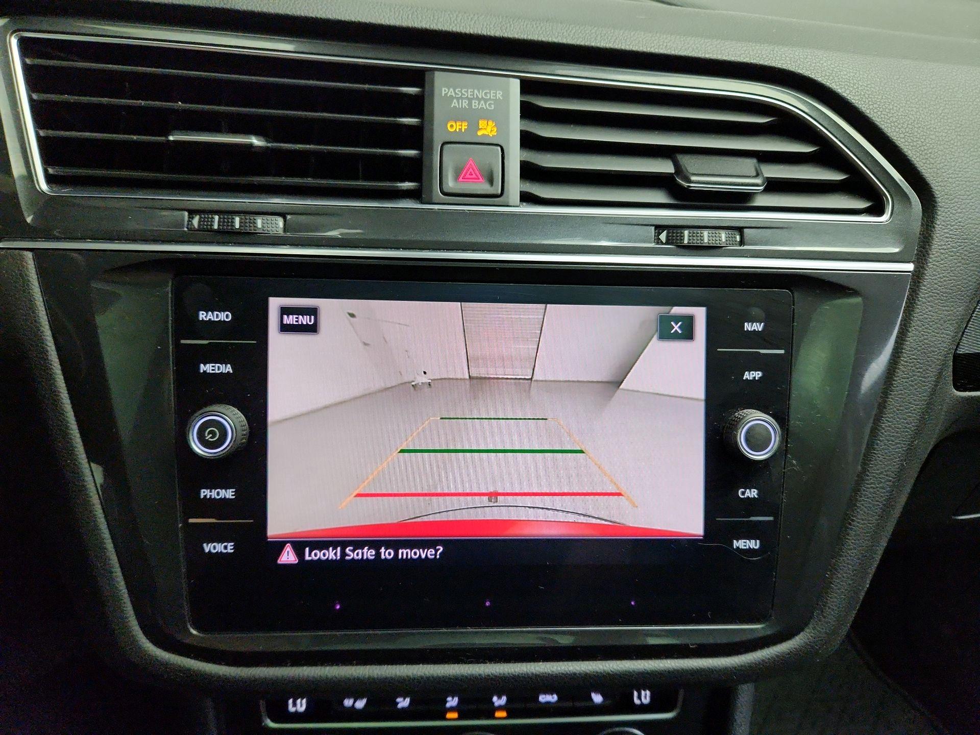 Thumbnail: 2019 Volkswagen Tiguan - 15