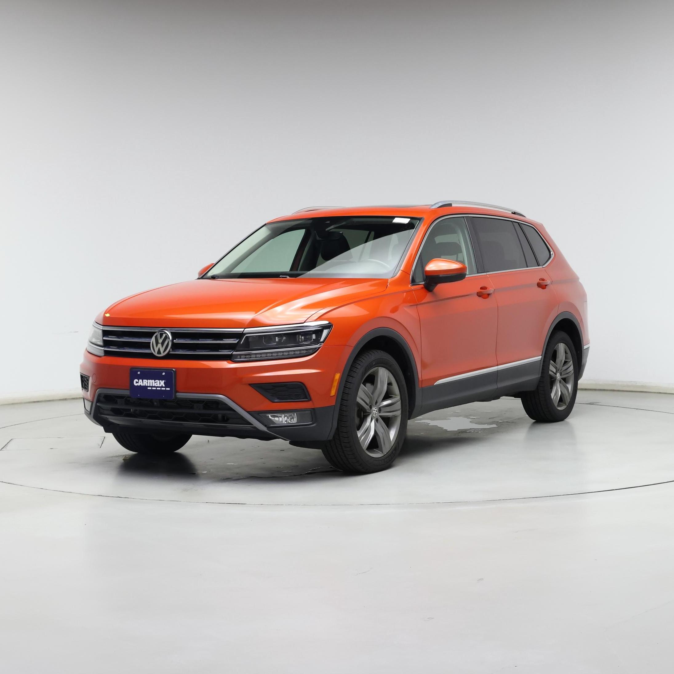 Thumbnail: 2019 Volkswagen Tiguan - 4
